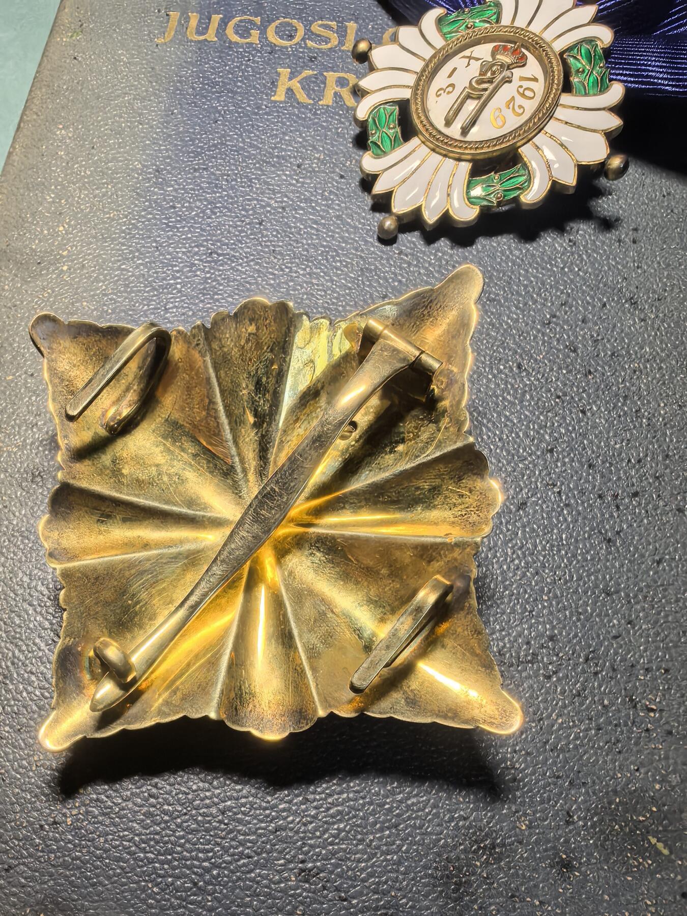 盛世勋华——号角文化勋章邮票专场拍卖第308期 南斯拉夫王国大十字级王冠勋章 银质 原盒带厂标