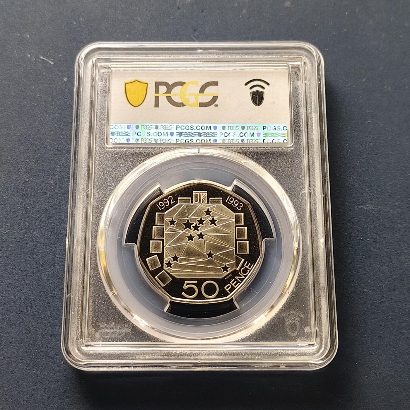 【全场包邮】纯粹捡漏拍511场 【收藏级】英国1992年50便士欧洲部长理事会主席精制纪念币-PCGS PR68 DCAM（更高分仅3枚）