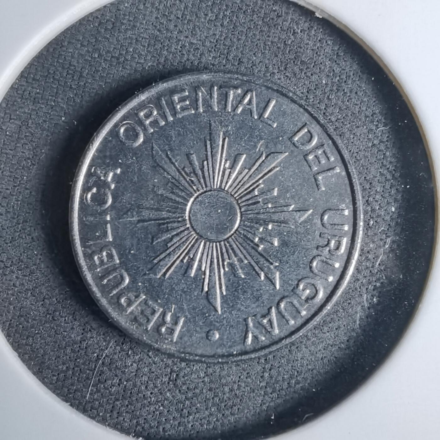 沼泽如烟--第1016场 乌拉圭1989年10比索