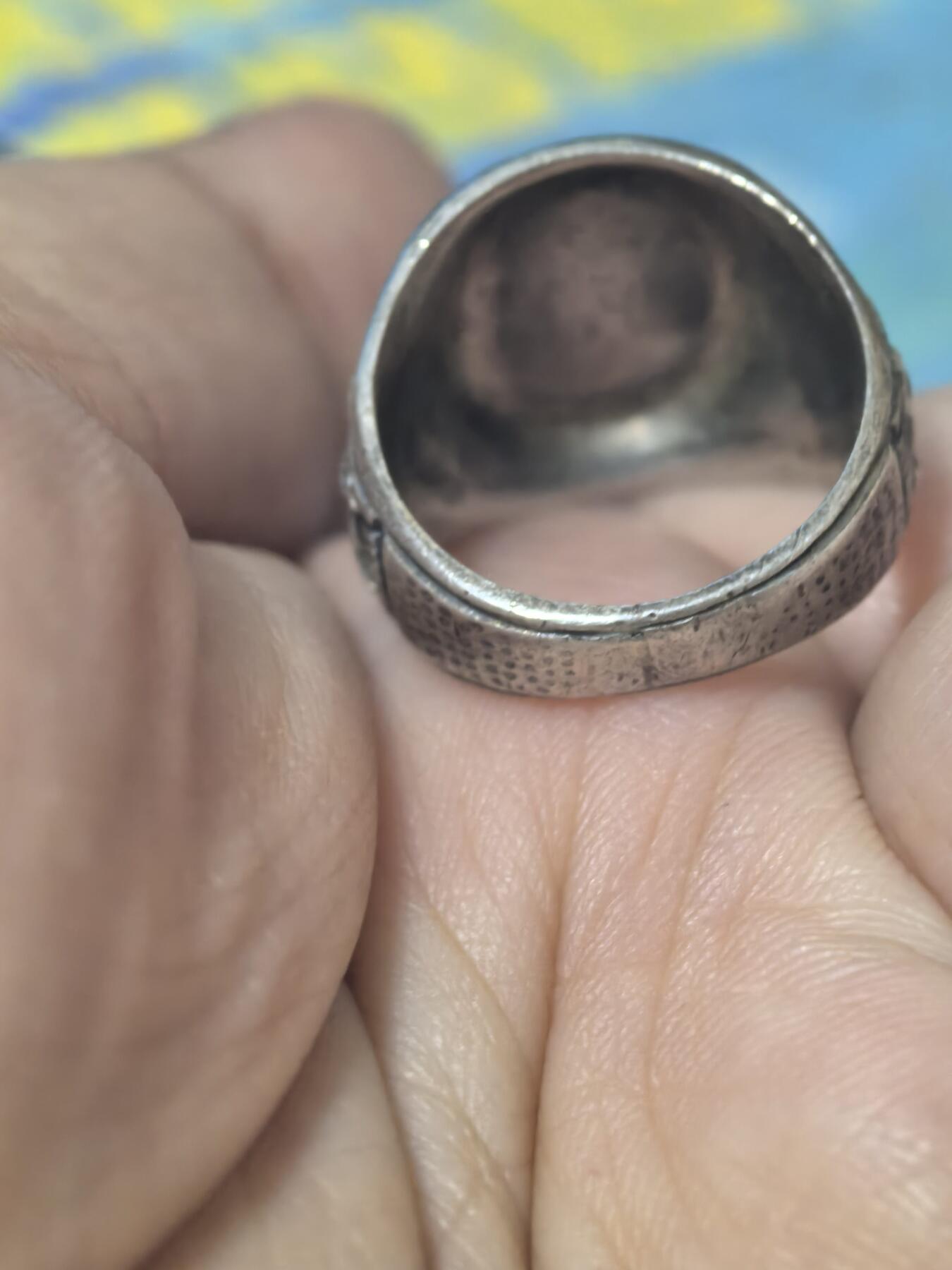 美德苏勋章奖章拍卖 本次各种都有 取消了保留价模式  德因原因只上2-3图 具体的想要的请联系我要完整图。都经过讨论未标明则全部是原品，保真 放心拍。3月4日晚上九点结束在麦稀奇 找不到的加我qq或者微信都是184277308备注苏章拍卖。