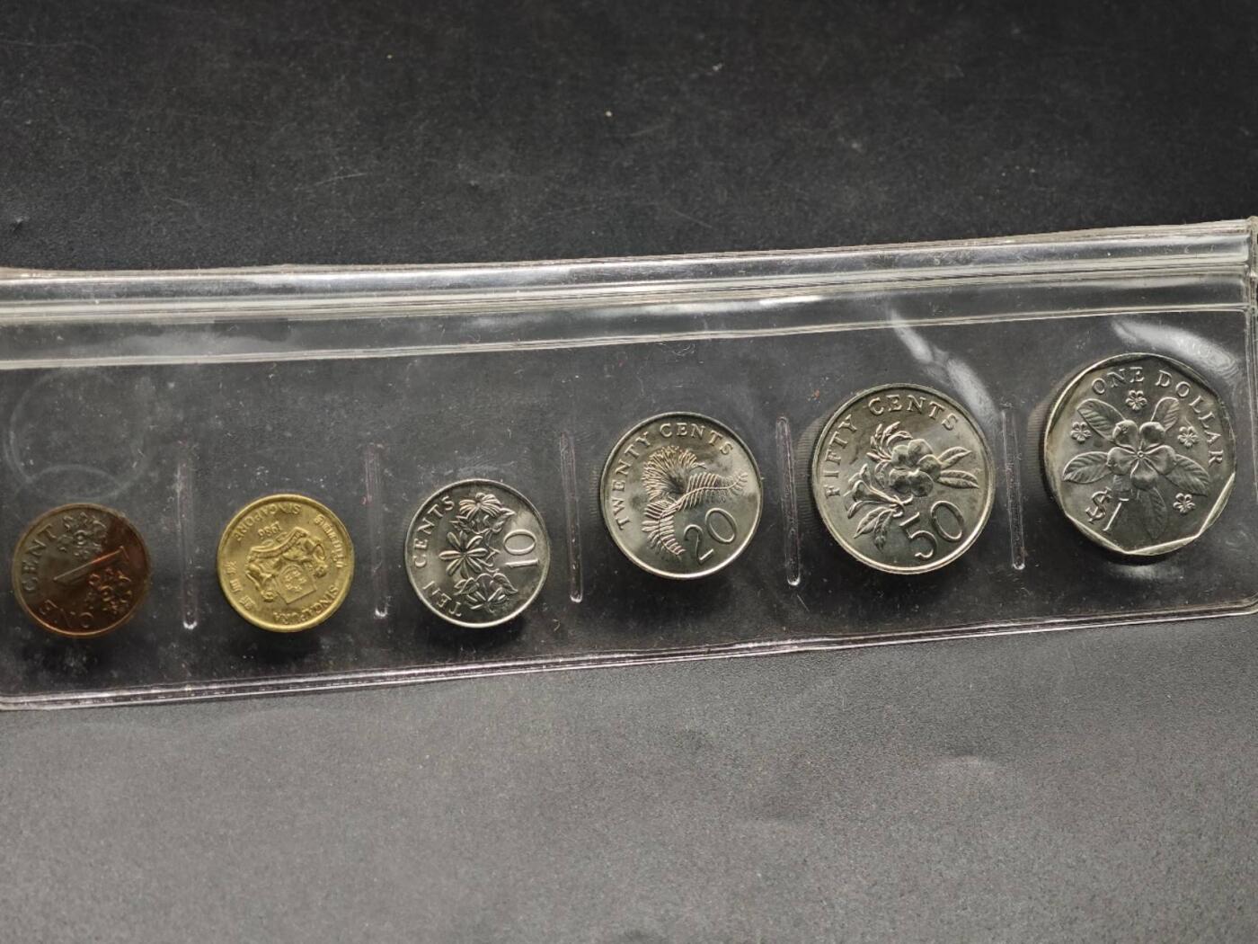 【淘币小摊】实时拍第八百七十九拍   银币套币场    每周一统一发货 新加坡1986年套币含镍版一元