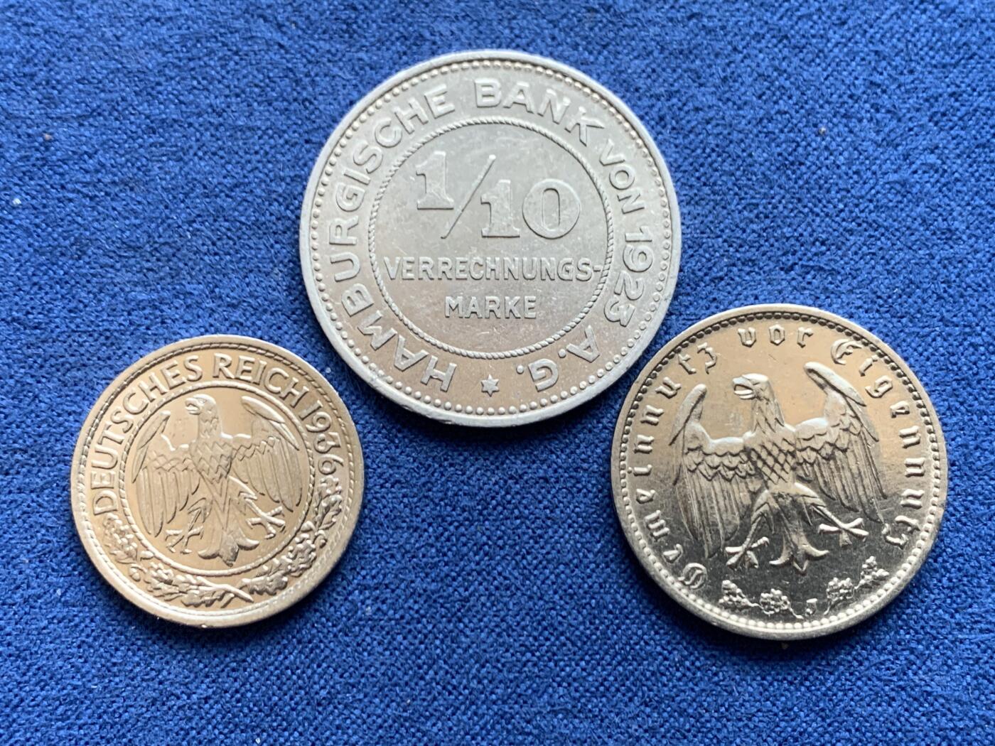 《竞宝斋》第468场 周日，周一 2场连拍 （全场包邮）欢迎送拍 三枚一组 德紧，魏玛钱币 细节见图