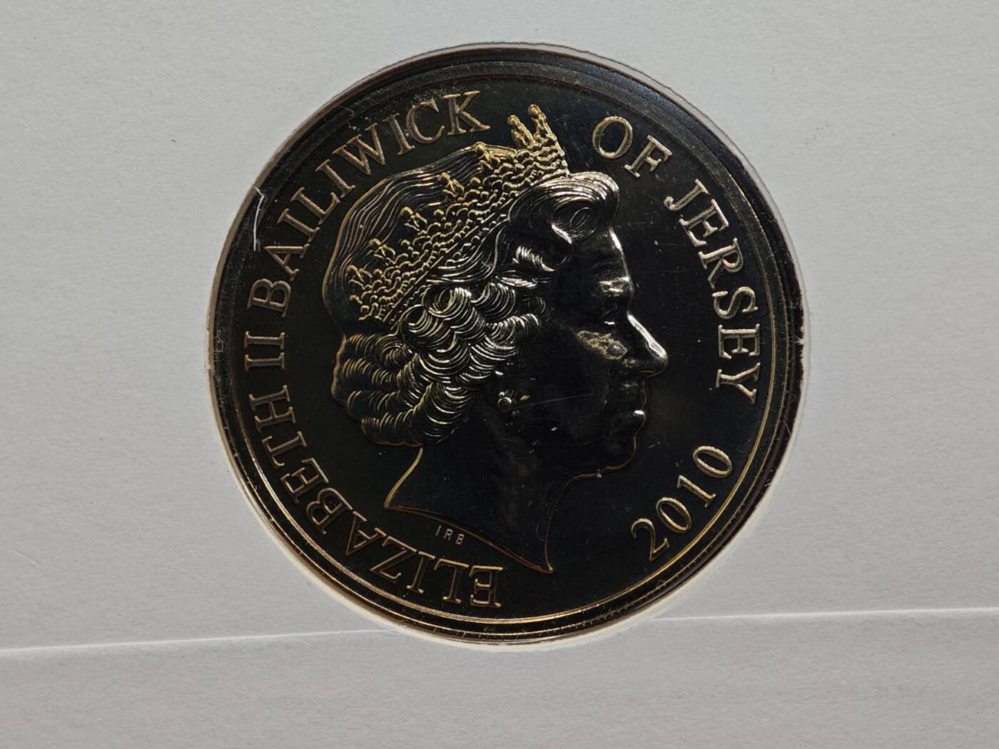  【淘币小摊】限时拍第八百七十八拍   克朗币邮币封场    每周一统一发货 泽西岛2010年二战胜利日5镑纪念币邮币封