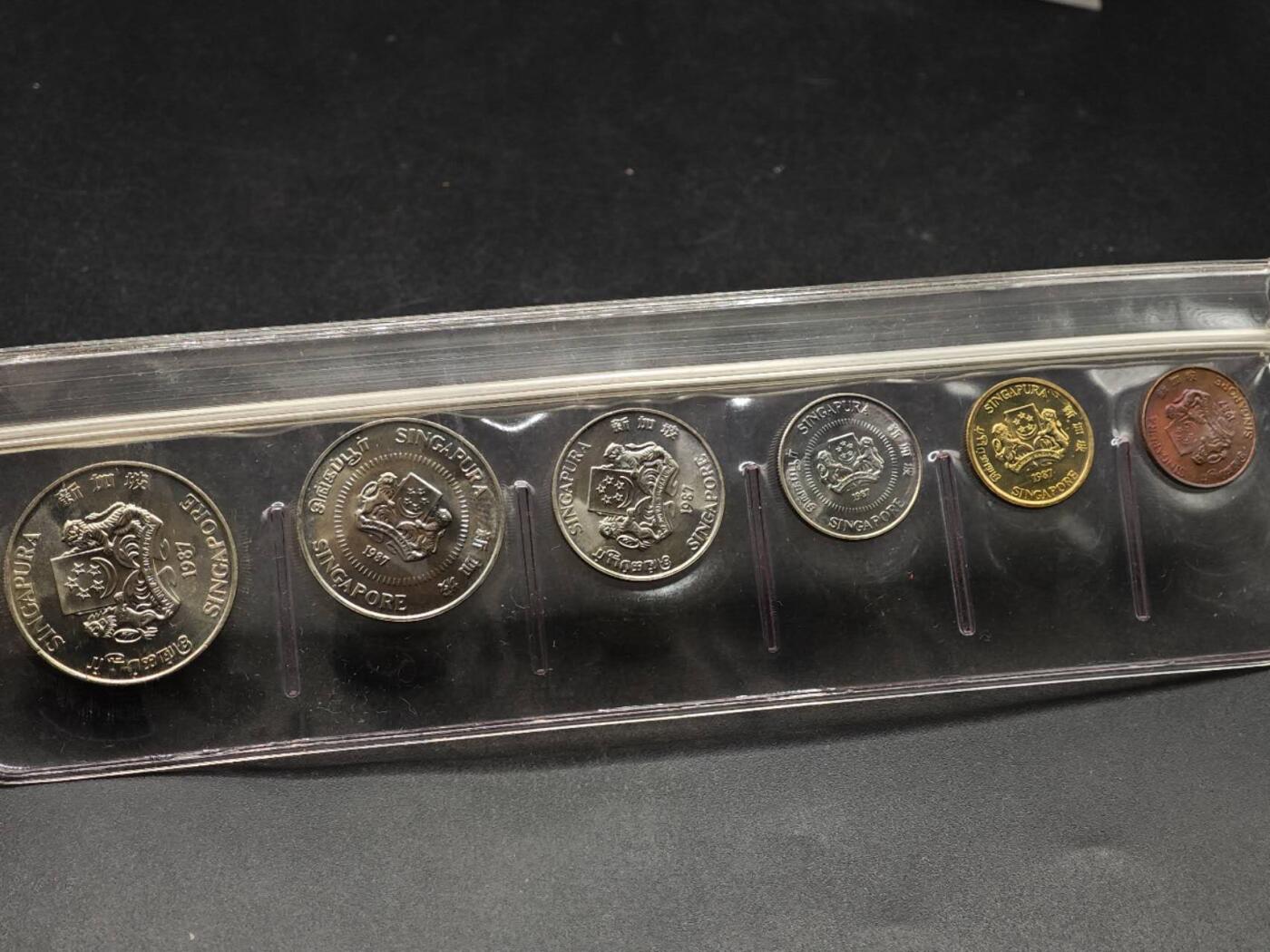 【淘币小摊】实时拍第八百七十九拍   银币套币场    每周一统一发货 新加坡1987年套币含镍版一元