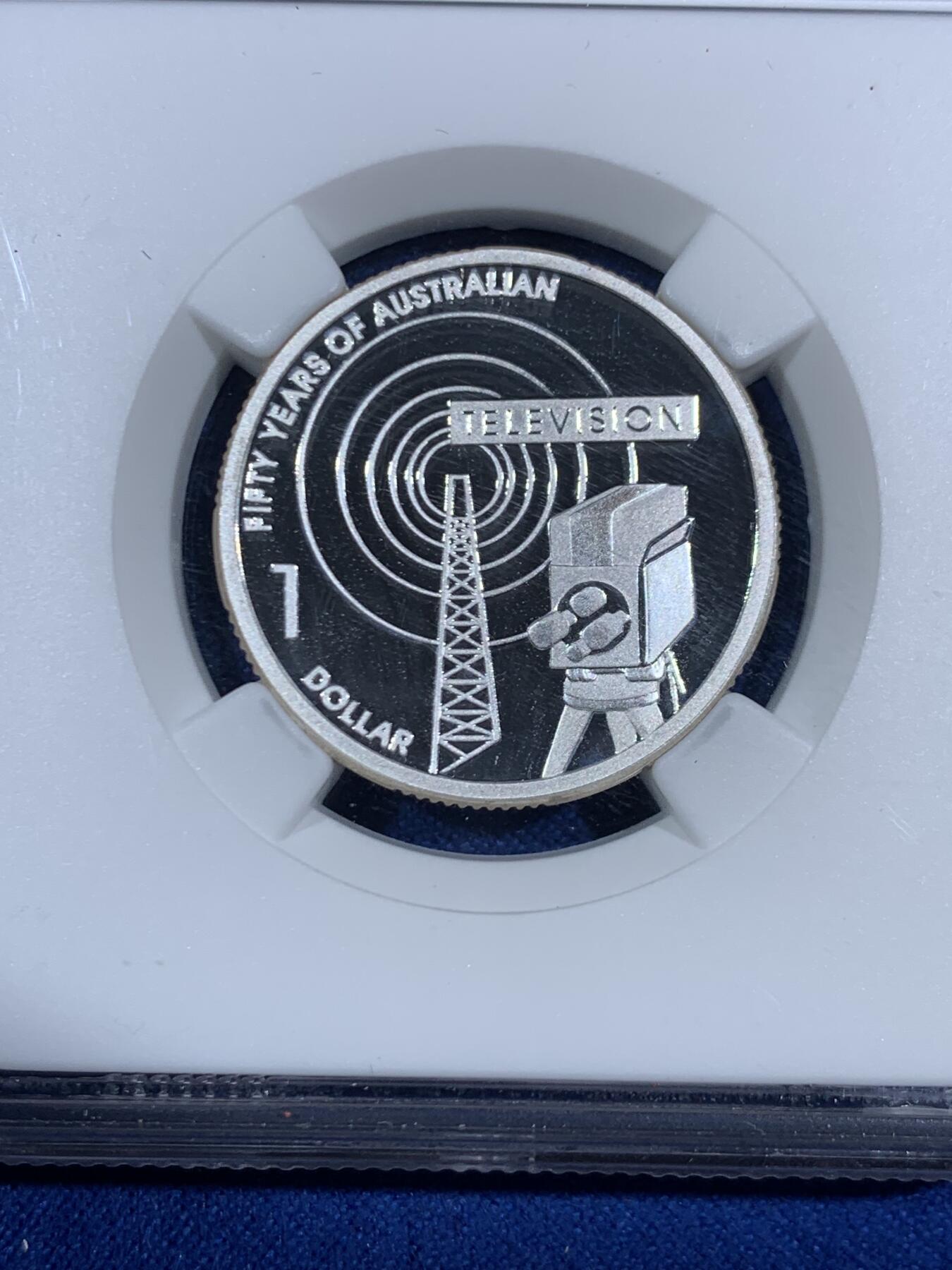 《竞宝斋》第468场 周日，周一 2场连拍 （全场包邮）欢迎送拍 NGC PF70UC 2006年澳大利亚电视50周年纪念1美元精制银币 999银 11.66克 带盒