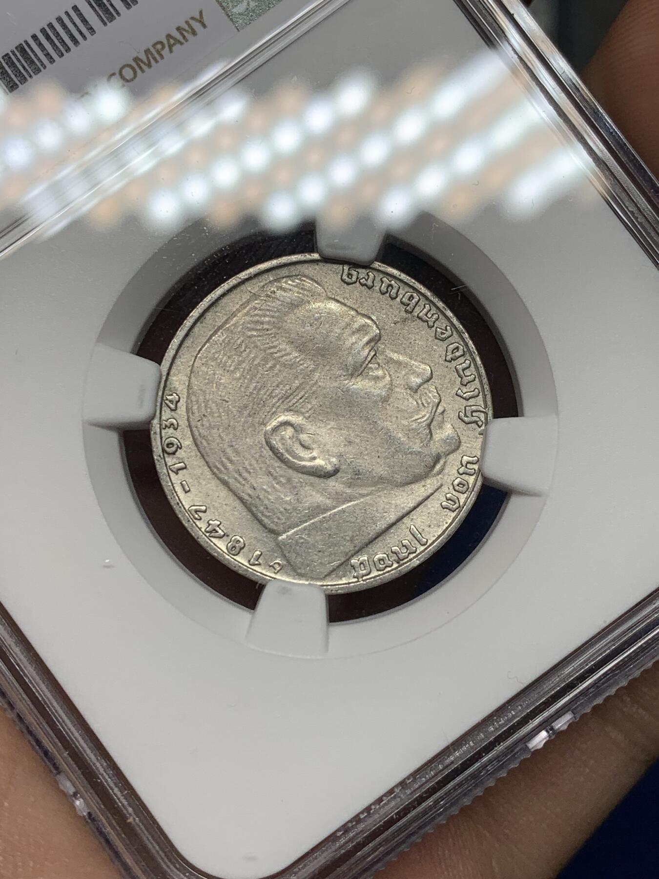 《竞宝斋》第468场 周日，周一 2场连拍 （全场包邮）欢迎送拍 NGC UNCD 德国兴登堡1939年带风车2马克银币 状态不错