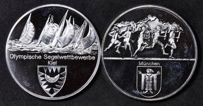 【俄甄集藏】2026年(049)03-18星期三 晚 19:30 全场包邮 - 德国1972年纪念慕尼黑奥运会精制大银章2枚一组，单体直径：50mm，两枚总重量：60克，925银