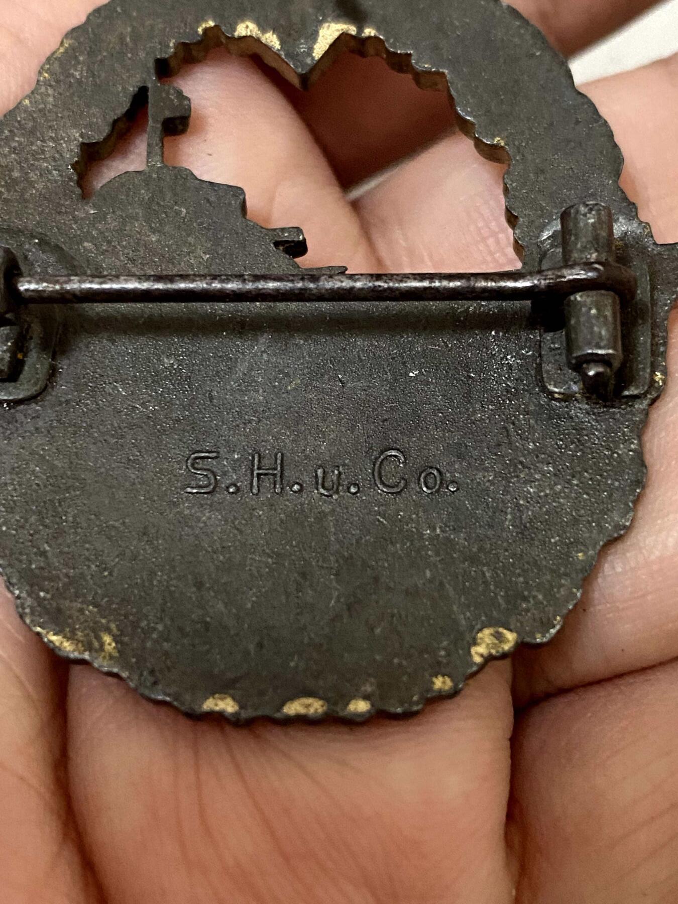 美德苏勋章奖章拍卖 本次各种都有 取消了保留价模式  德因原因只上2-3图 具体的想要的请联系我要完整图。都经过讨论未标明则全部是原品，保真 放心拍。3月4日晚上九点结束在麦稀奇 找不到的加我qq或者微信都是184277308备注苏章拍卖。