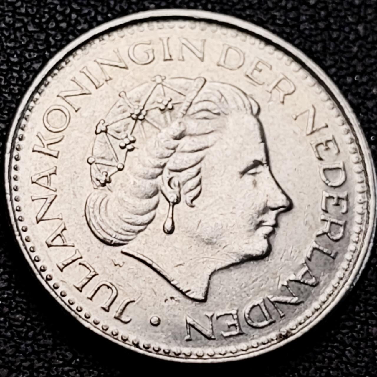 泉币菌-第205场-拍品多 请提前出价 。