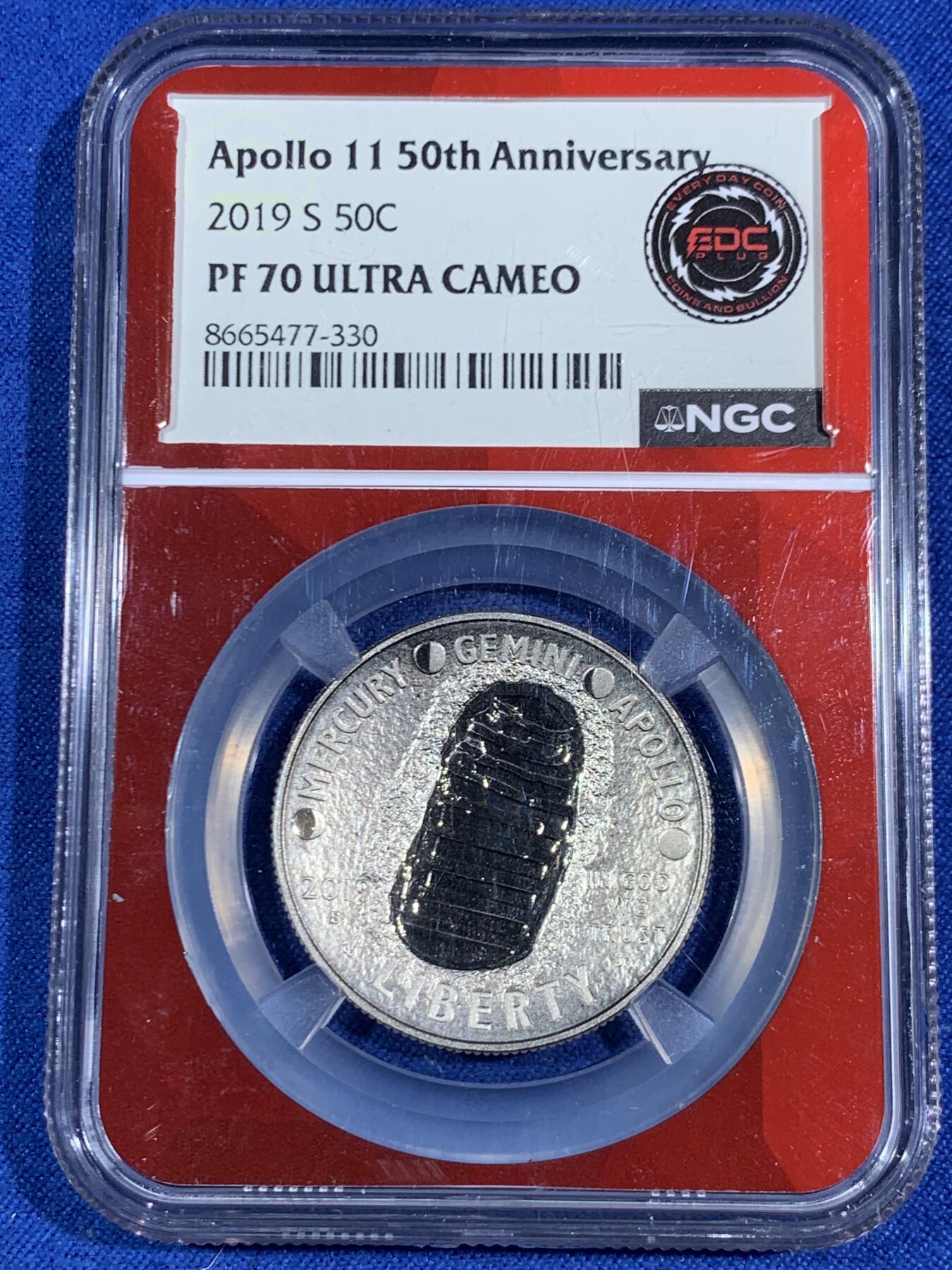 《竞宝斋》第468场 周日，周一 2场连拍 （全场包邮）欢迎送拍 NGC PF70UC 美国 2019年 阿波罗11号登月50周年 50美分 纪念币 很有意思的曲面币 少见EDC(everyday coin) 红色内芯
