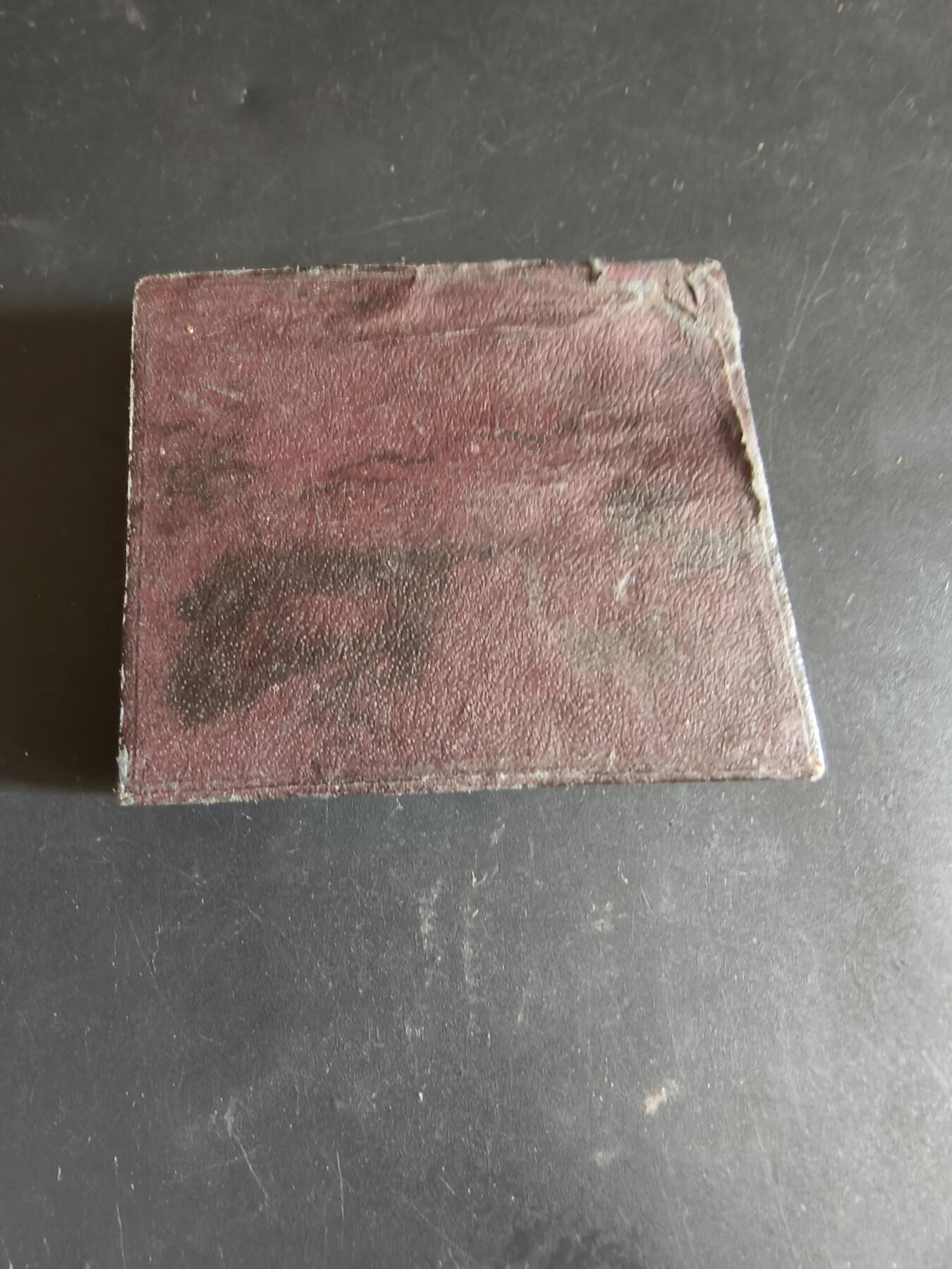 老王徽章第186期 法国对抗结核病委员会方形大铜章     原盒     尺寸55×43mm    重量65.2g