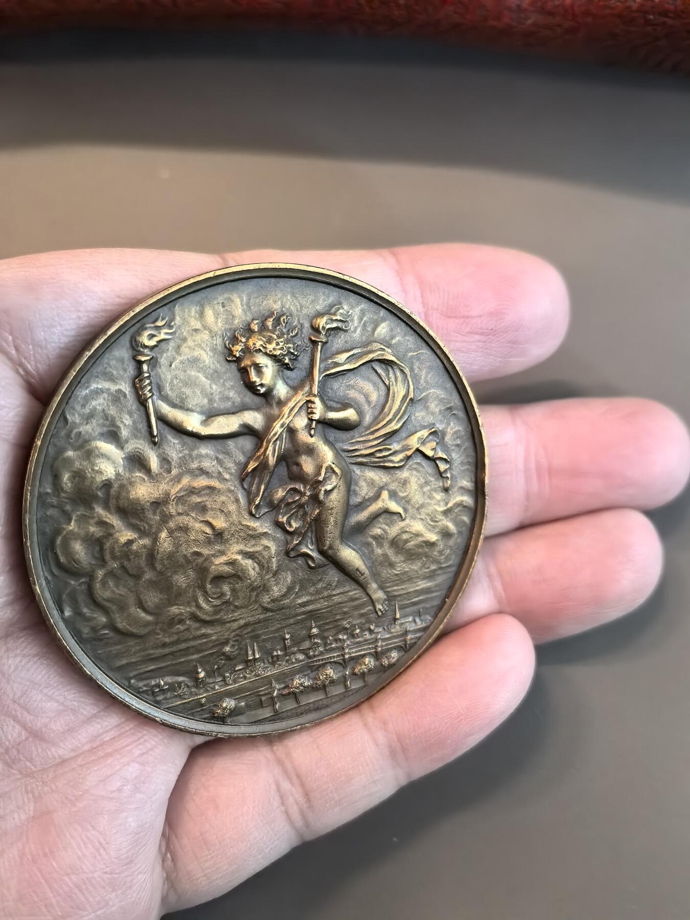 欧洲微章、铜章、银章和银币第三场 法国的**“法国燃气工业技术协会”*纪念章，颁发于1927年，授予了A. Marti Villarroya先生。 发行机构：法国燃气工业技术协会