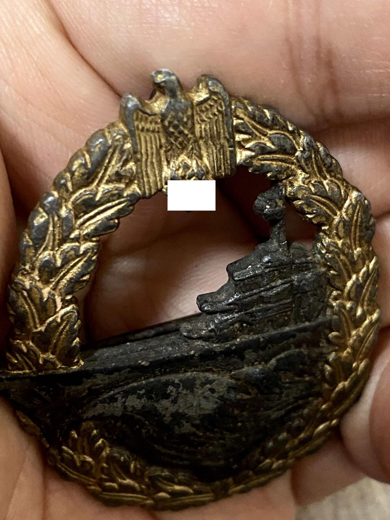 美德苏勋章奖章拍卖 本次各种都有 取消了保留价模式  德因原因只上2-3图 具体的想要的请联系我要完整图。都经过讨论未标明则全部是原品，保真 放心拍。3月4日晚上九点结束在麦稀奇 找不到的加我qq或者微信都是184277308备注苏章拍卖。