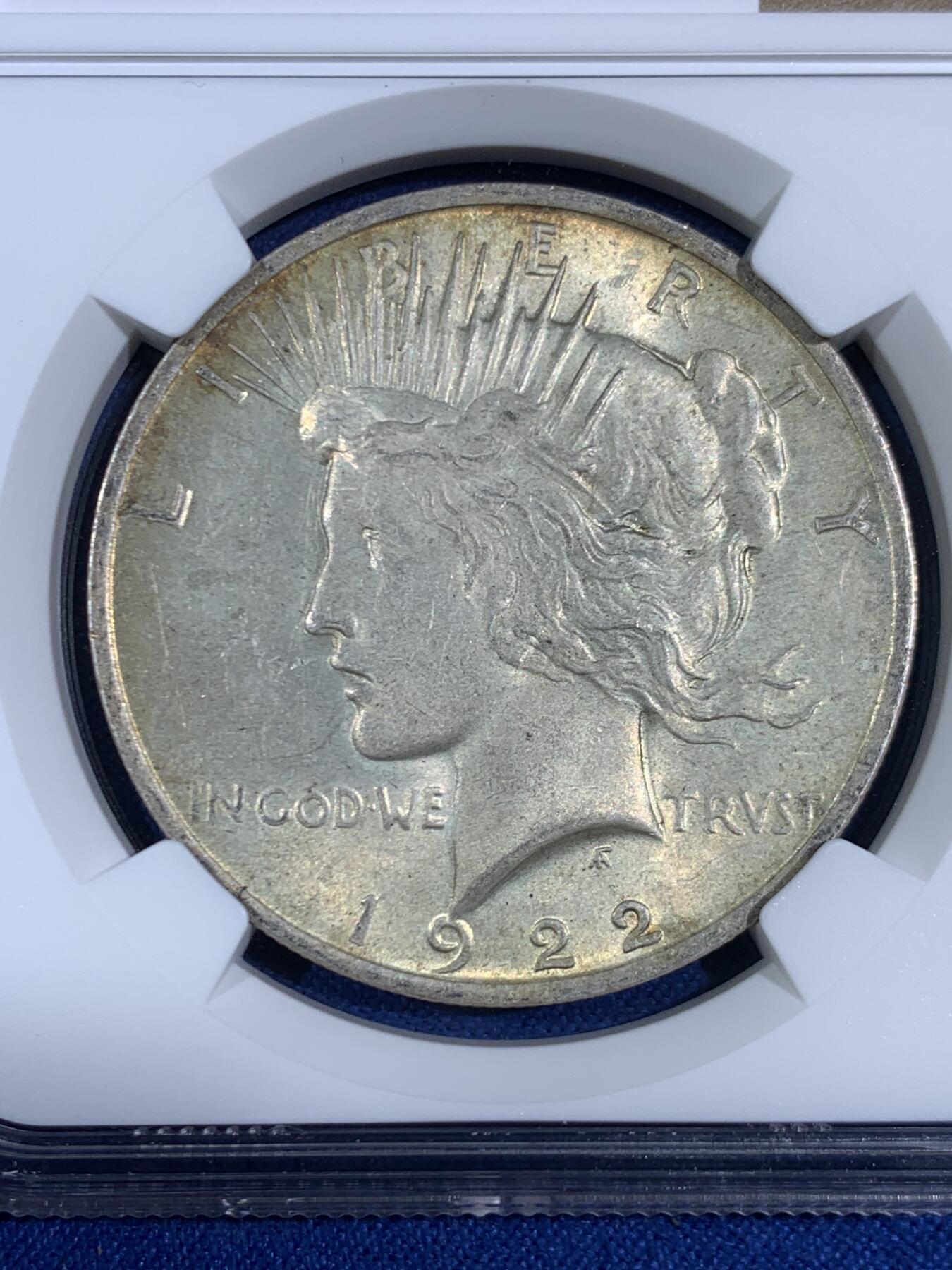 《竞宝斋》第468场 周日，周一 2场连拍 （全场包邮）欢迎送拍 NGC MS62 美国1922和平1美元银币 正反带有均匀黄油包浆 观感很不错