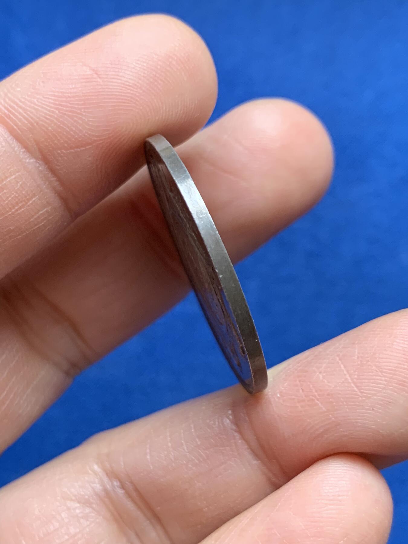 《竞宝斋》第468场 周日，周一 2场连拍 （全场包邮）欢迎送拍 法国1816年里昂罗纳银质代币，品相佳，直径：31mm，重11.75g