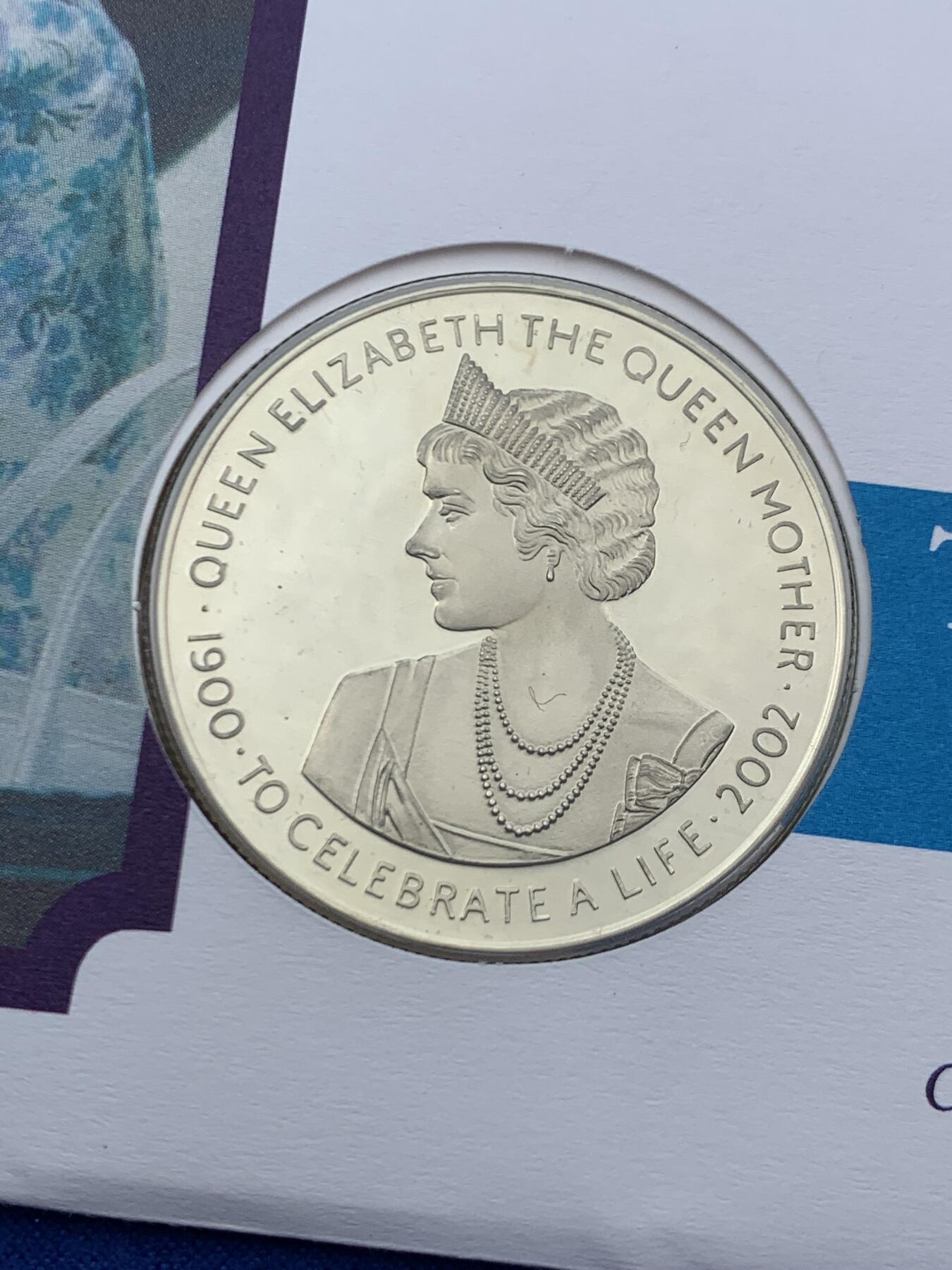 《竞宝斋》第468场 周日，周一 2场连拍 （全场包邮）欢迎送拍 加纳2002年纪念女王母亲100西卡纪念币，邮币首日封编号0232