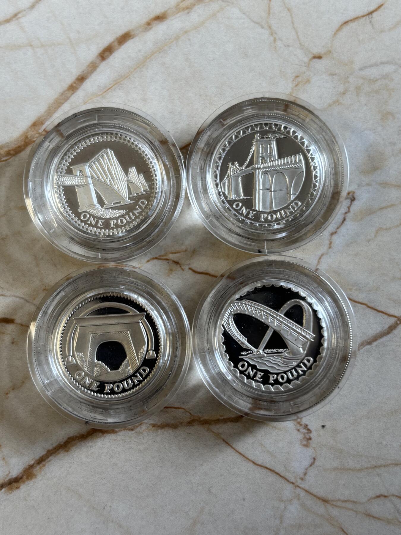 第193期拍卖 英国2004-2007年桥1镑加厚精制纪念银币4枚套装，19克*4，925银