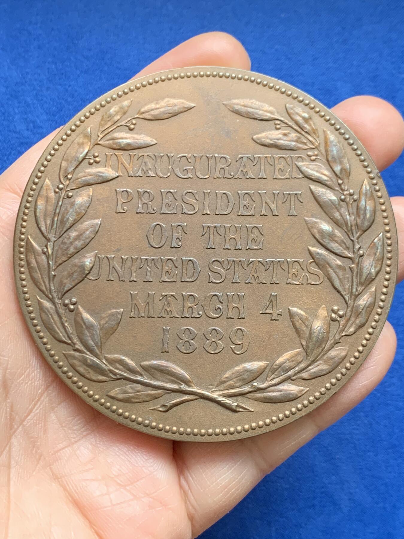 《竞宝斋》第468场 周日，周一 2场连拍 （全场包邮）欢迎送拍 美国总统本杰明·哈里森纪念铜章 233.8克 76.2mm 大规格