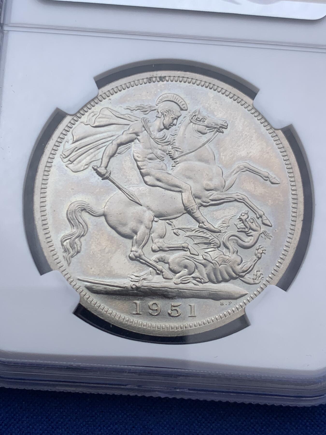 《竞宝斋》第468场 周日，周一 2场连拍 （全场包邮）欢迎送拍 NGC PL64 英国1951年乔六马剑，最后的马剑克朗镍币