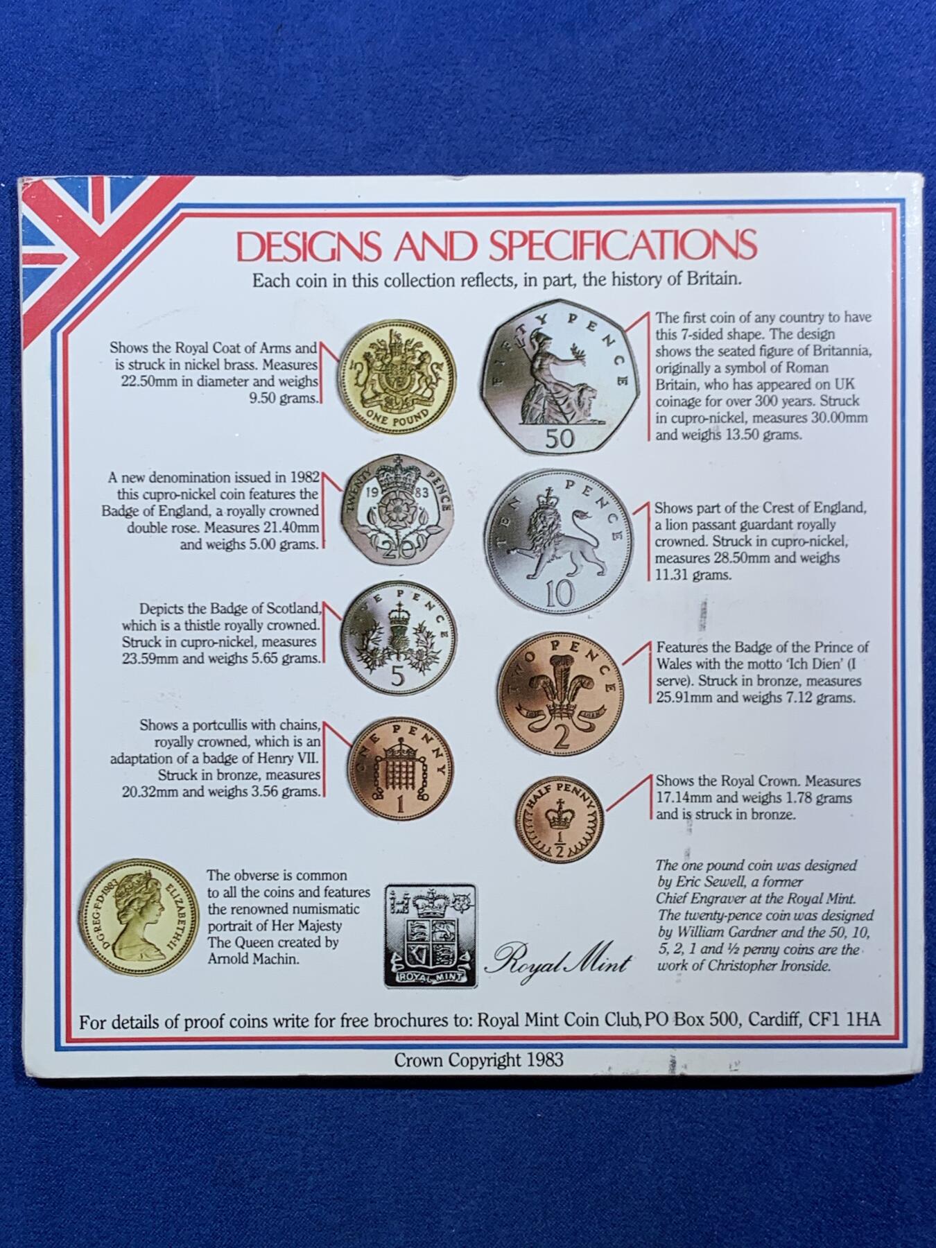 《竞宝斋》第468场 周日，周一 2场连拍 （全场包邮）欢迎送拍 两套一组 英国1983年套币册 新1镑发行首年 精美纹章盾徽漂亮 1/2便士的最后几年 册证齐全 ，外加维多利亚一组。