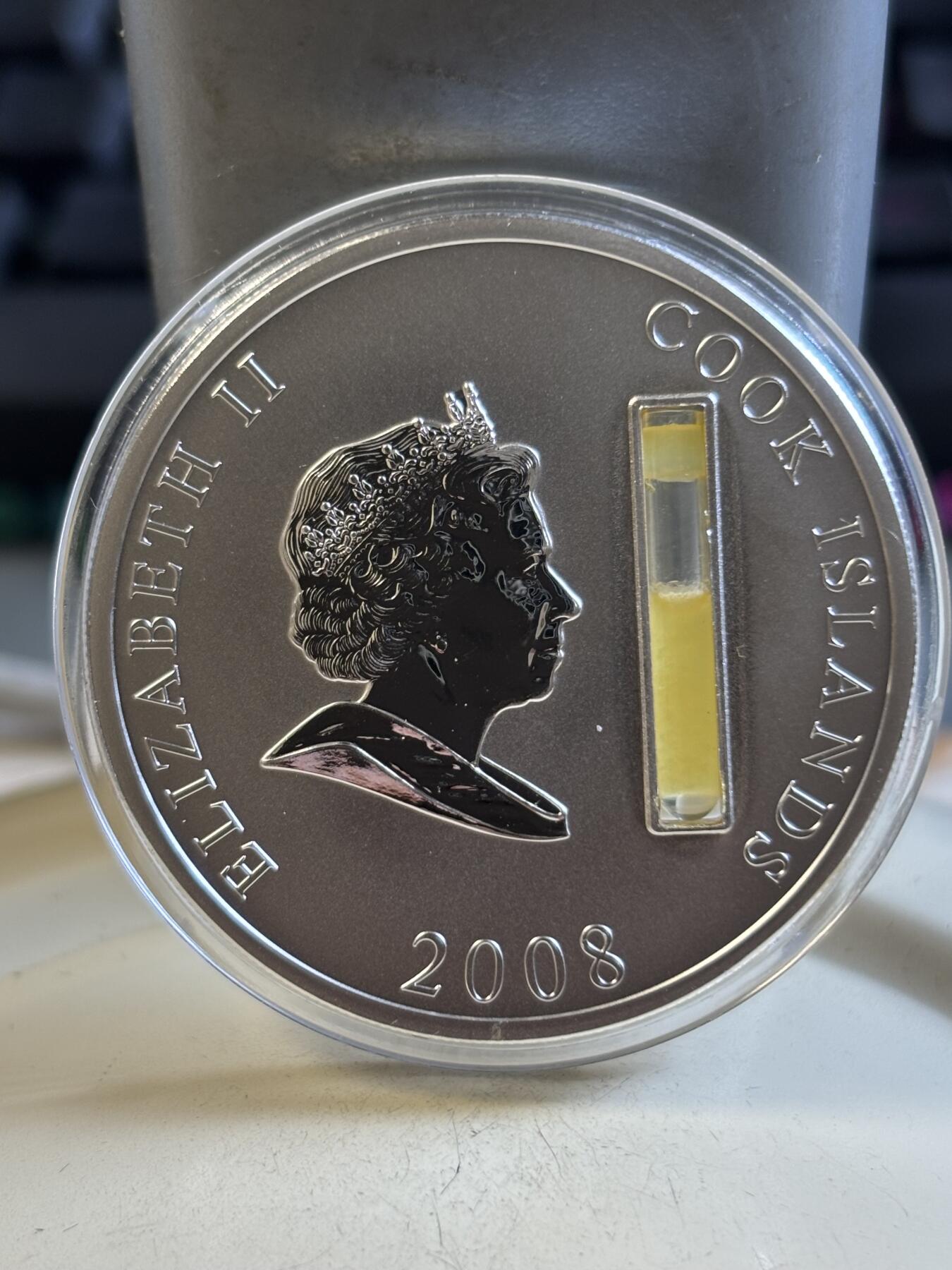 第193期拍卖 库克2009年金融大亨约翰洛克菲勒镶嵌石油纪念银币，999银，塑料盒有破