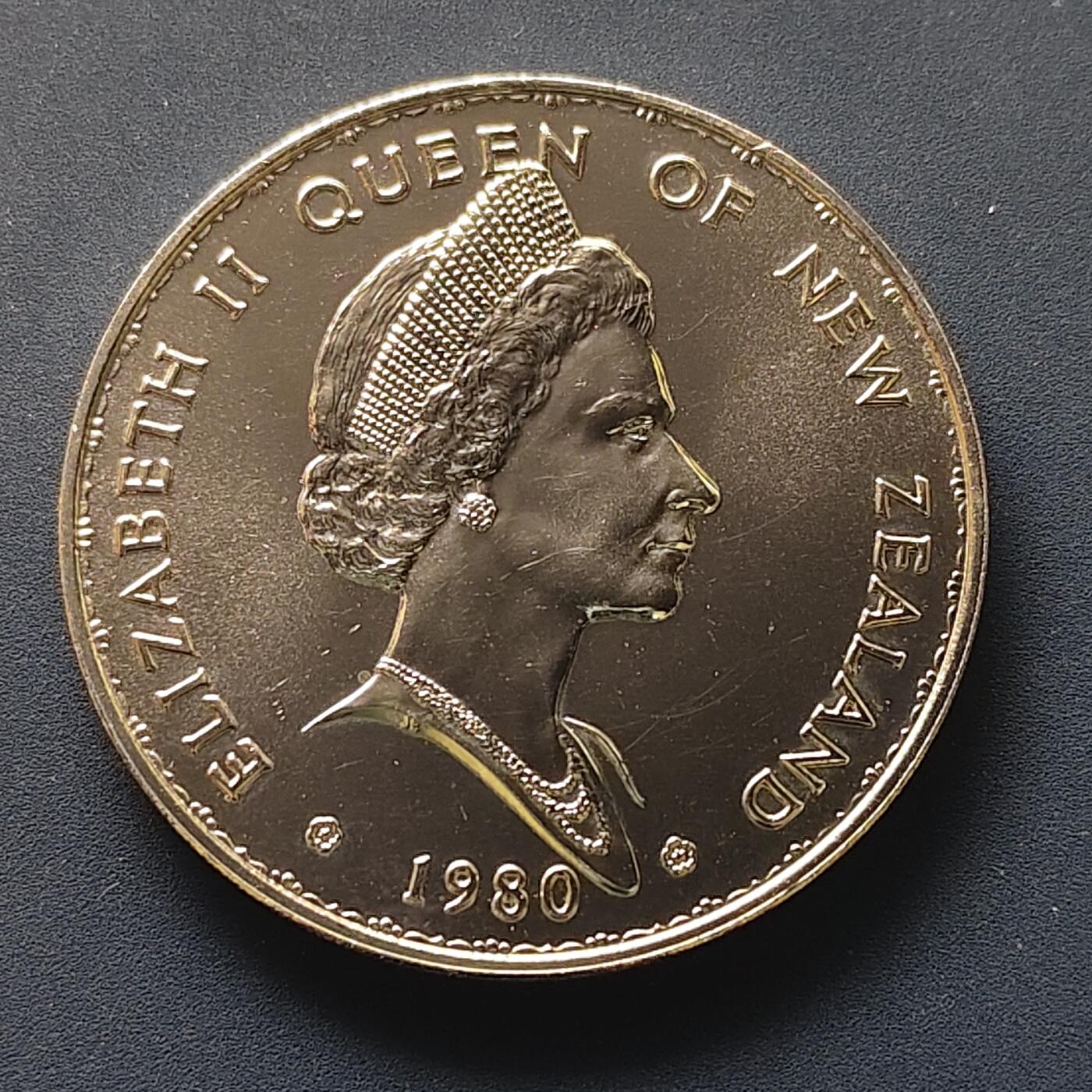 【全场包邮】纯粹捡漏拍510场 新西兰1980年1元本地鸟类系列扇尾鹟克朗型纪念币