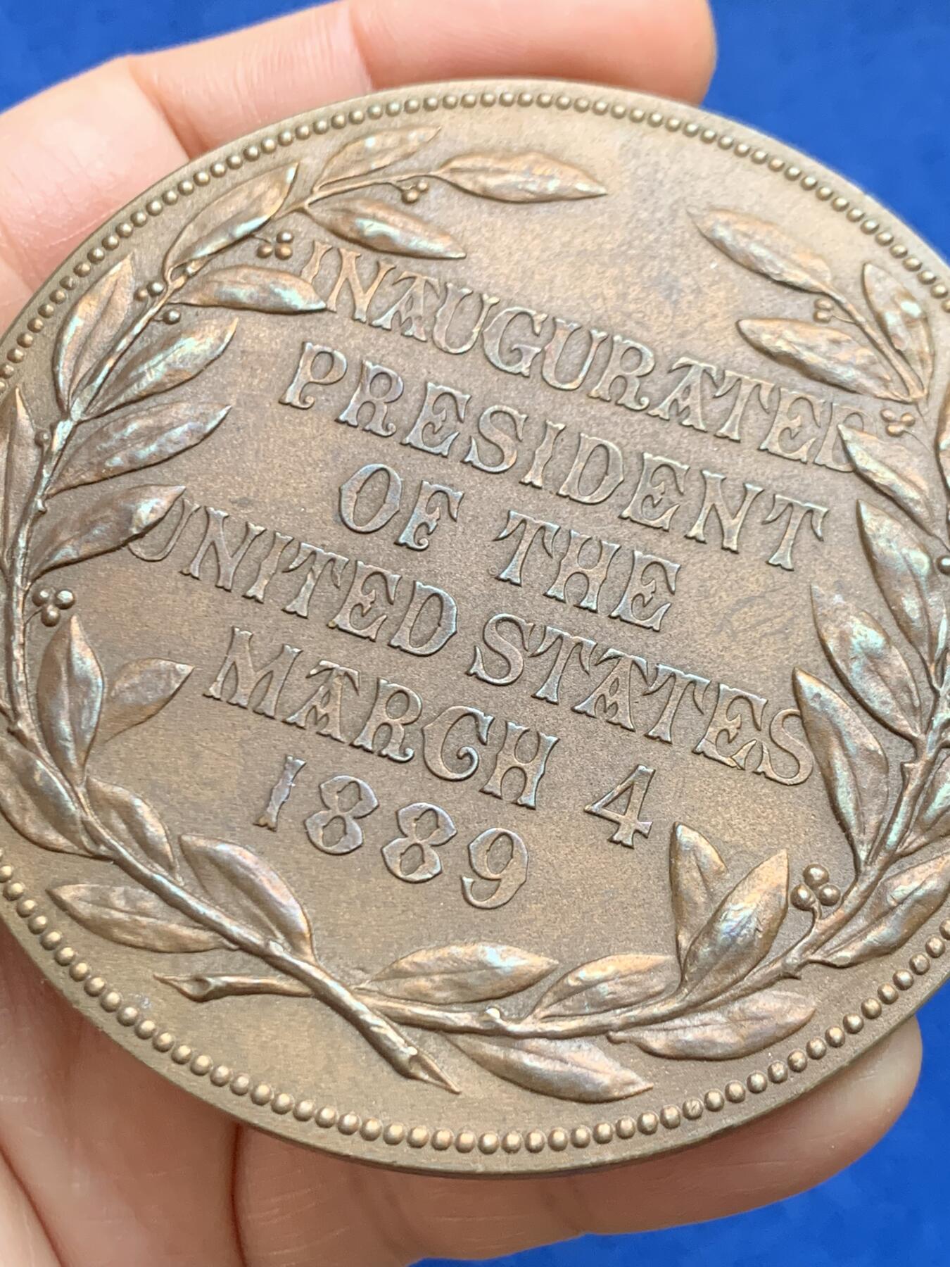 《竞宝斋》第468场 周日，周一 2场连拍 （全场包邮）欢迎送拍 美国总统本杰明·哈里森纪念铜章 233.8克 76.2mm 大规格