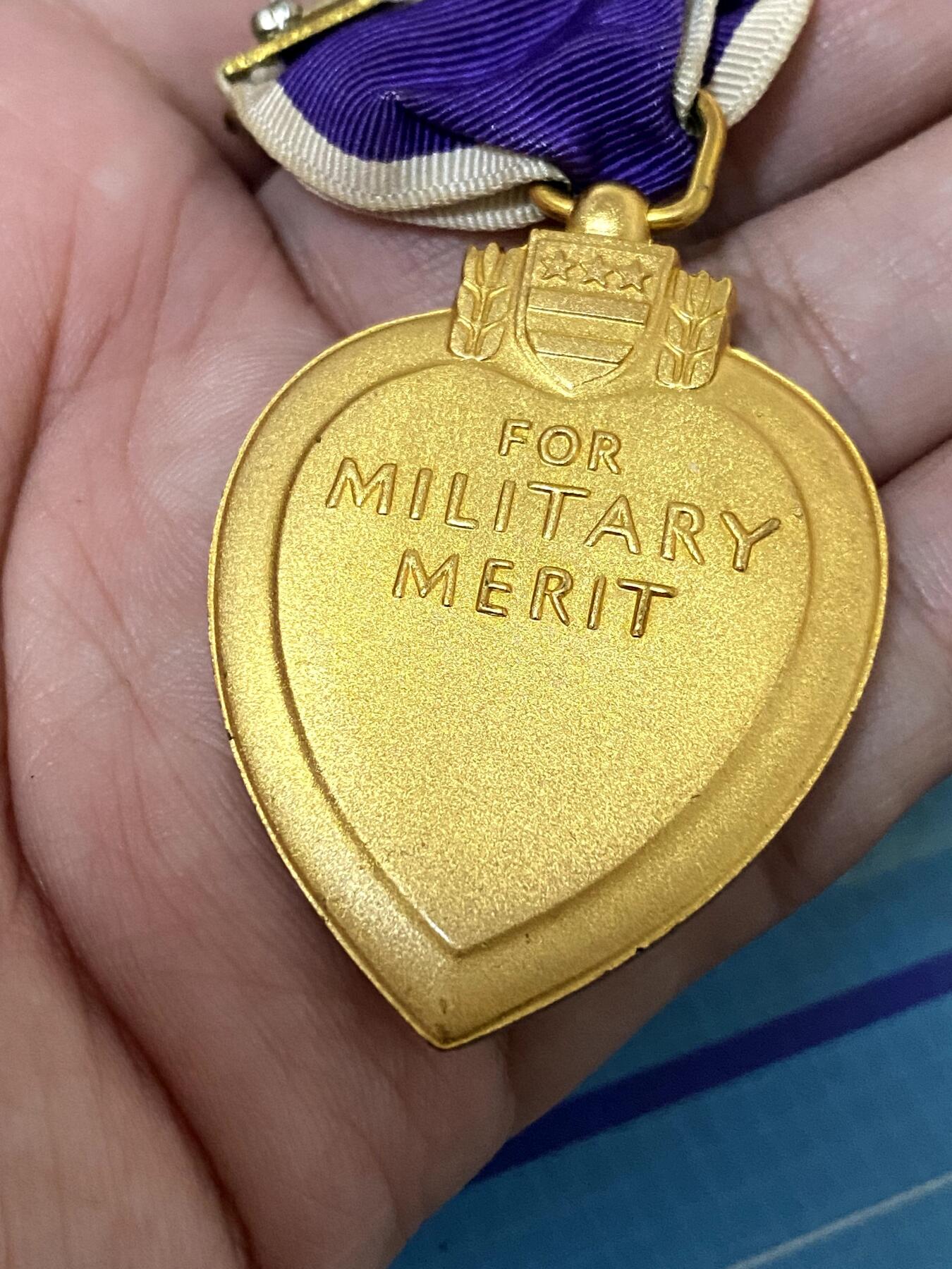 美德苏勋章奖章拍卖 本次各种都有 取消了保留价模式  德因原因只上2-3图 具体的想要的请联系我要完整图。都经过讨论未标明则全部是原品，保真 放心拍。3月4日晚上九点结束在麦稀奇 找不到的加我qq或者微信都是184277308备注苏章拍卖。