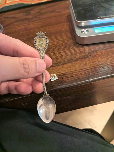 欧洲银章、铜章，大优惠起拍价都是银价计算 欧洲银咖啡调羹8.3克，起拍价格小于银价