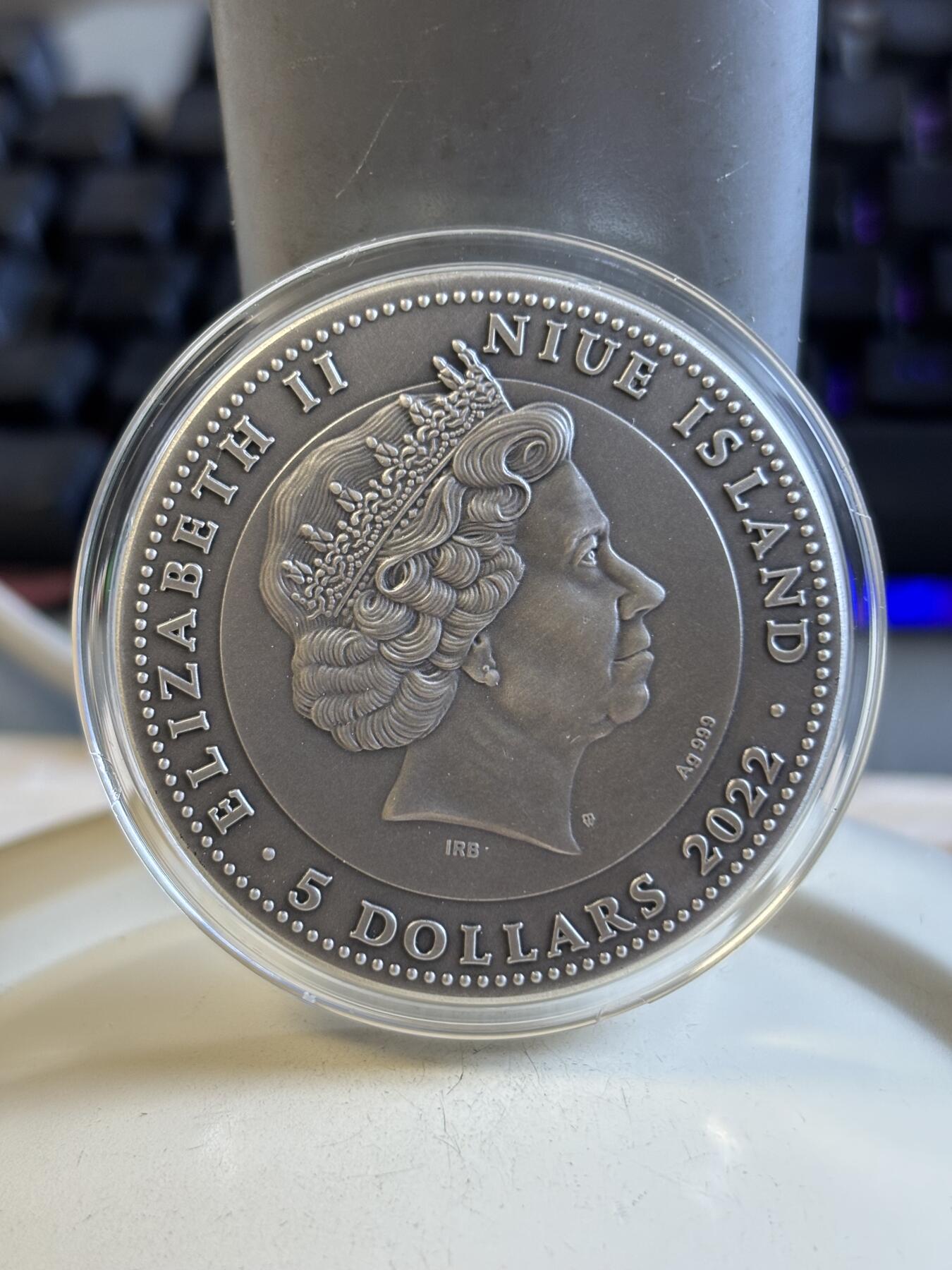 第193期拍卖 纽埃2022年古罗马凯尔特神话神2盎司仿古纪念银币，999银，发行500枚