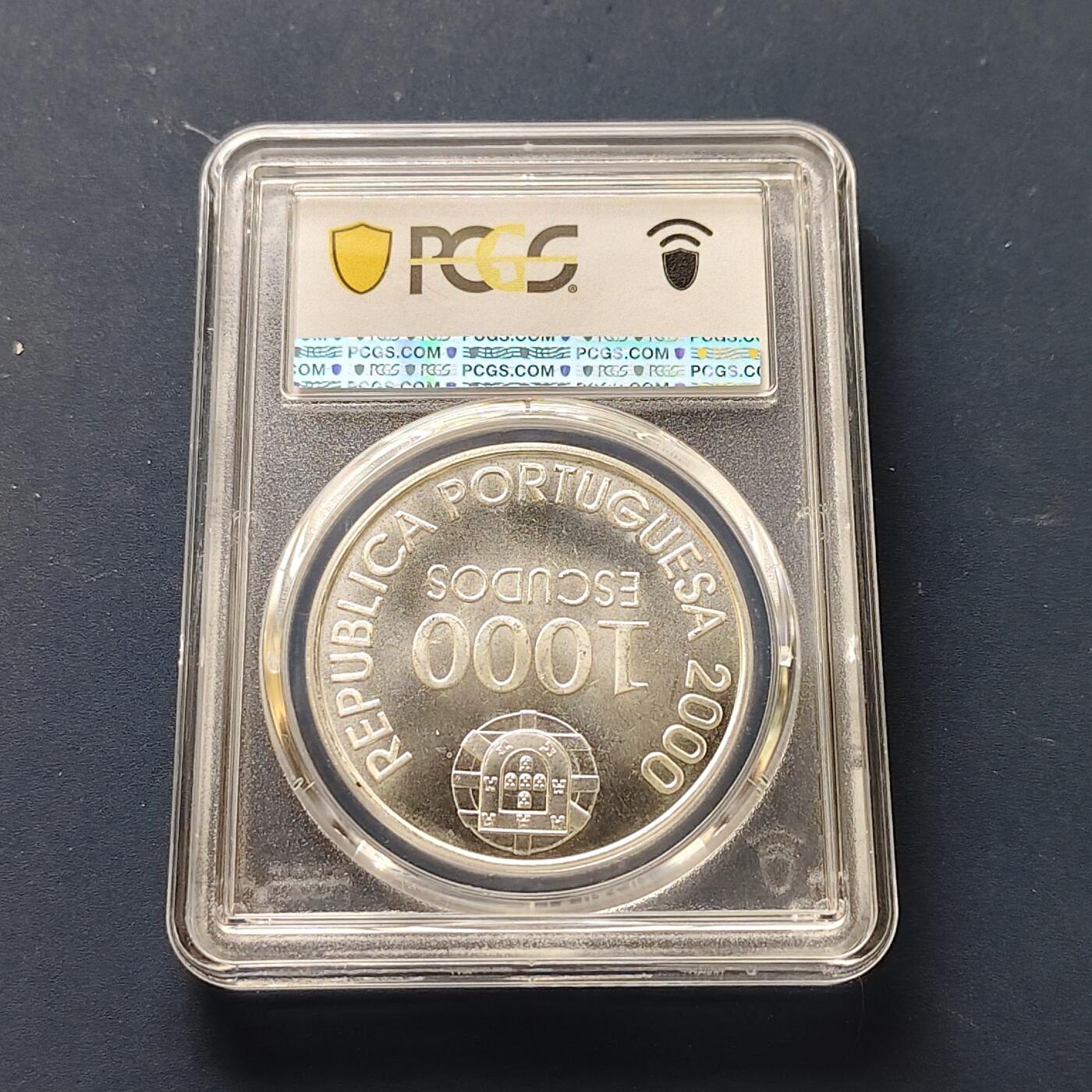 【全场包邮】纯粹捡漏拍511场 【收藏级·亚军分】葡萄牙2000年1000埃斯库多航海家若昂·德·卡斯特罗克朗型纪念银币【40.1毫米28.2克50%】-PCGS MS66（更高分仅2枚）