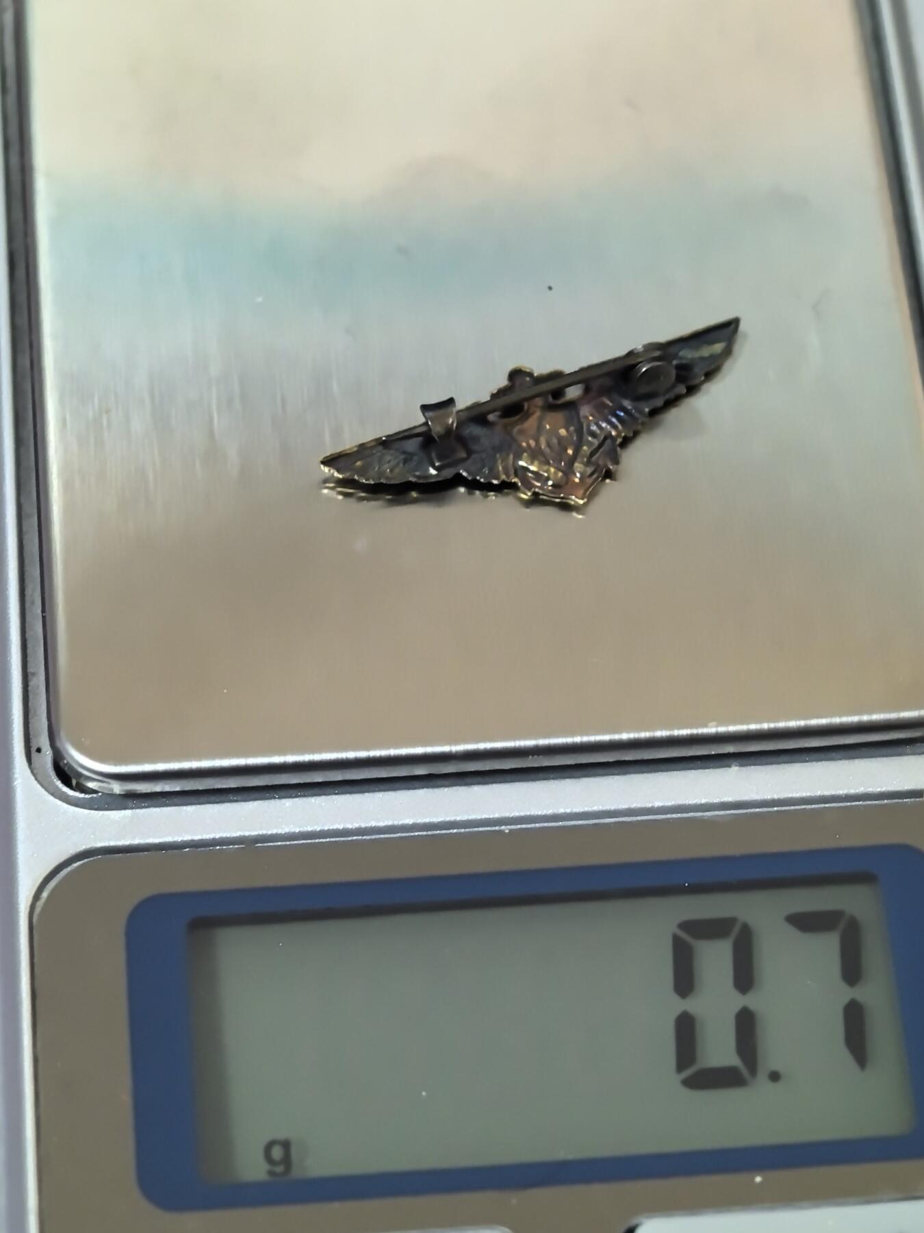 美德苏勋章奖章拍卖 本次各种都有 取消了保留价模式  德因原因只上2-3图 具体的想要的请联系我要完整图。都经过讨论未标明则全部是原品，保真 放心拍。3月4日晚上九点结束在麦稀奇 找不到的加我qq或者微信都是184277308备注苏章拍卖。