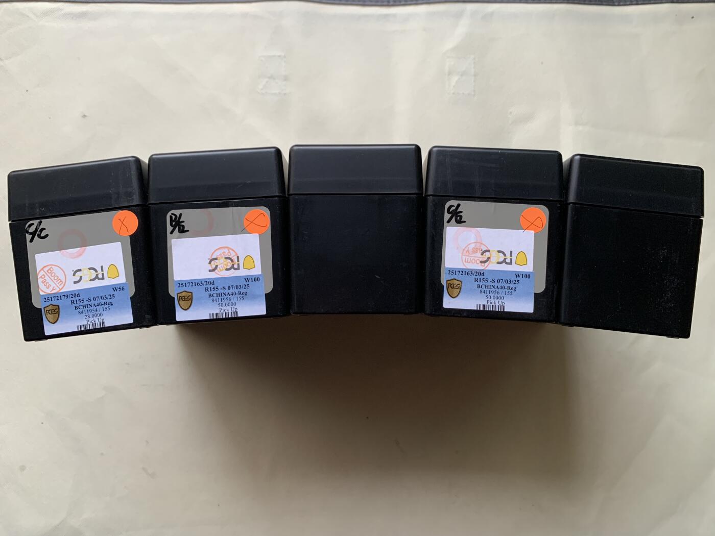 《竞宝斋》第468场 周日，周一 2场连拍 （全场包邮）欢迎送拍 五个一组 PCGS评级币大号正版收纳盒（每个可装20枚PCGS评级币）黑色 细节见图