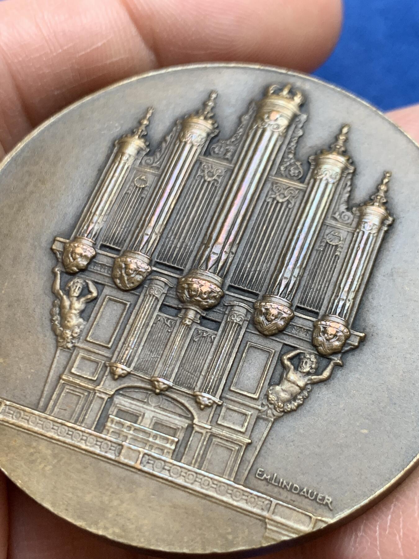 《竞宝斋》第468场 周日，周一 2场连拍 （全场包邮）欢迎送拍 约翰·塞巴斯蒂安·巴赫 纪念铜章 56克 49.6mm 丰饶角铜标 带盒