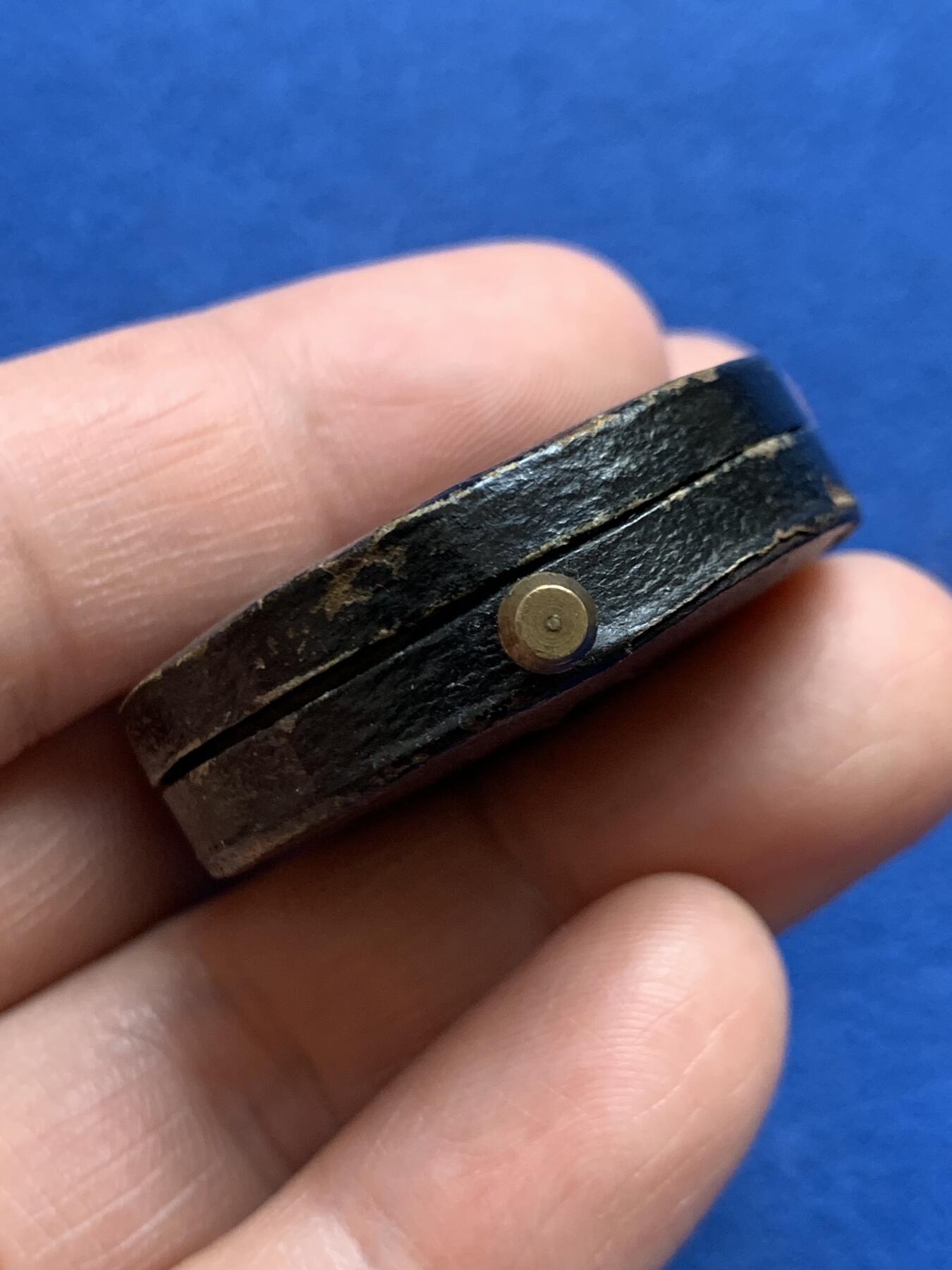 《竞宝斋》第468场 周日，周一 2场连拍 （全场包邮）欢迎送拍 法国婚礼银章 11.85克 30.1mm 背面无刻字 蜜蜂银标 带盒