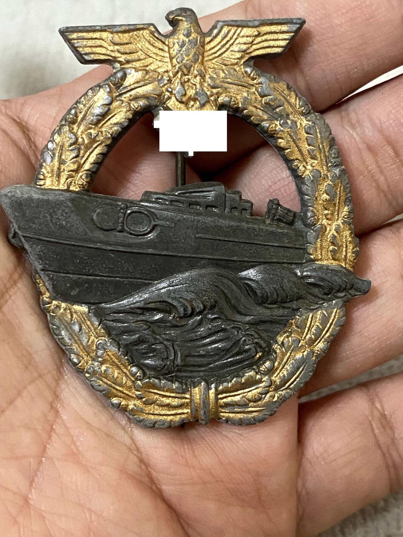 美德苏勋章奖章拍卖 本次各种都有 取消了保留价模式  德因原因只上2-3图 具体的想要的请联系我要完整图。都经过讨论未标明则全部是原品，保真 放心拍。3月4日晚上九点结束在麦稀奇 找不到的加我qq或者微信都是184277308备注苏章拍卖。