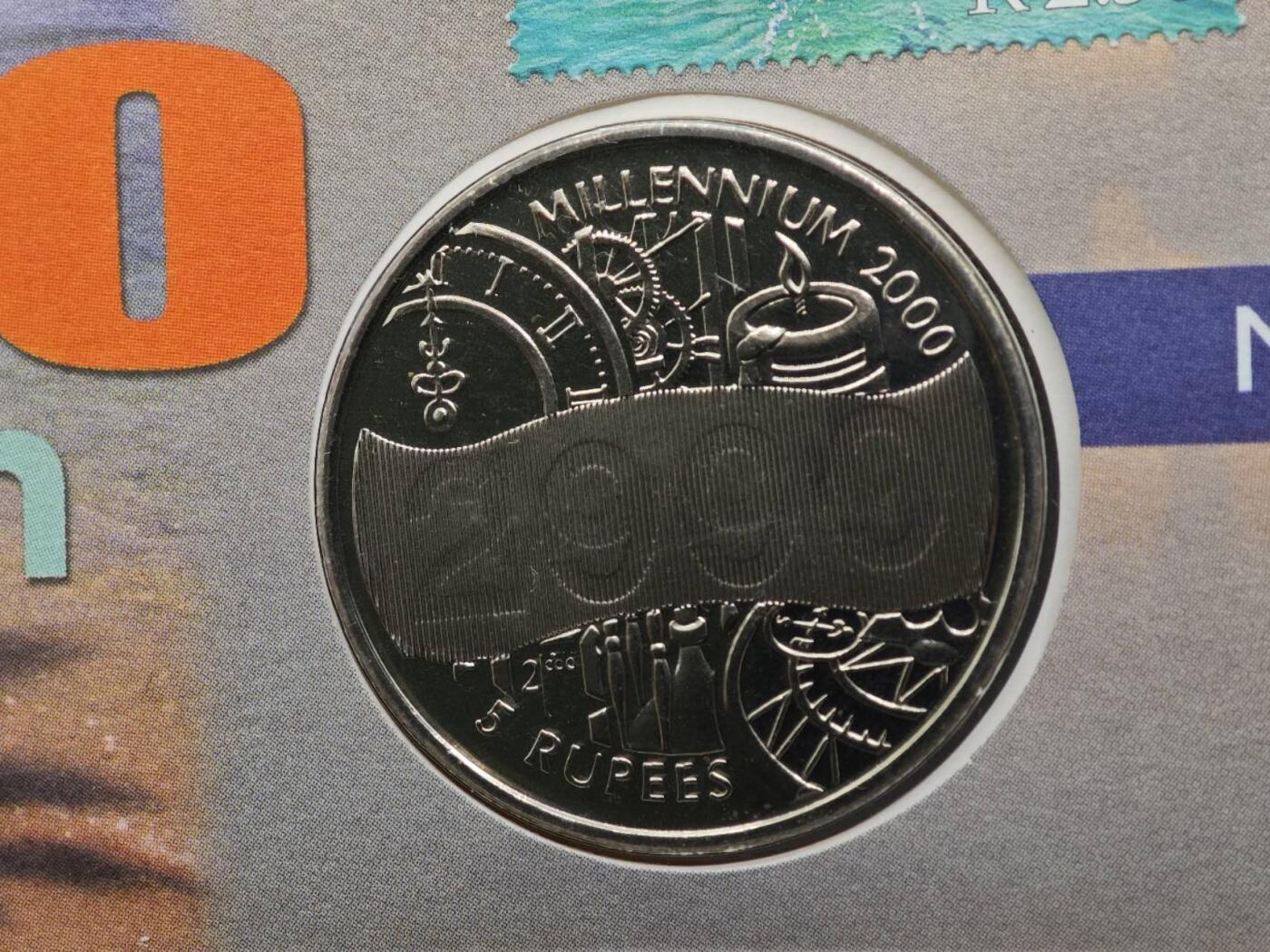  【淘币小摊】限时拍第八百七十八拍   克朗币邮币封场    每周一统一发货 塞舌尔2000年千禧年5卢比纪念币邮币封