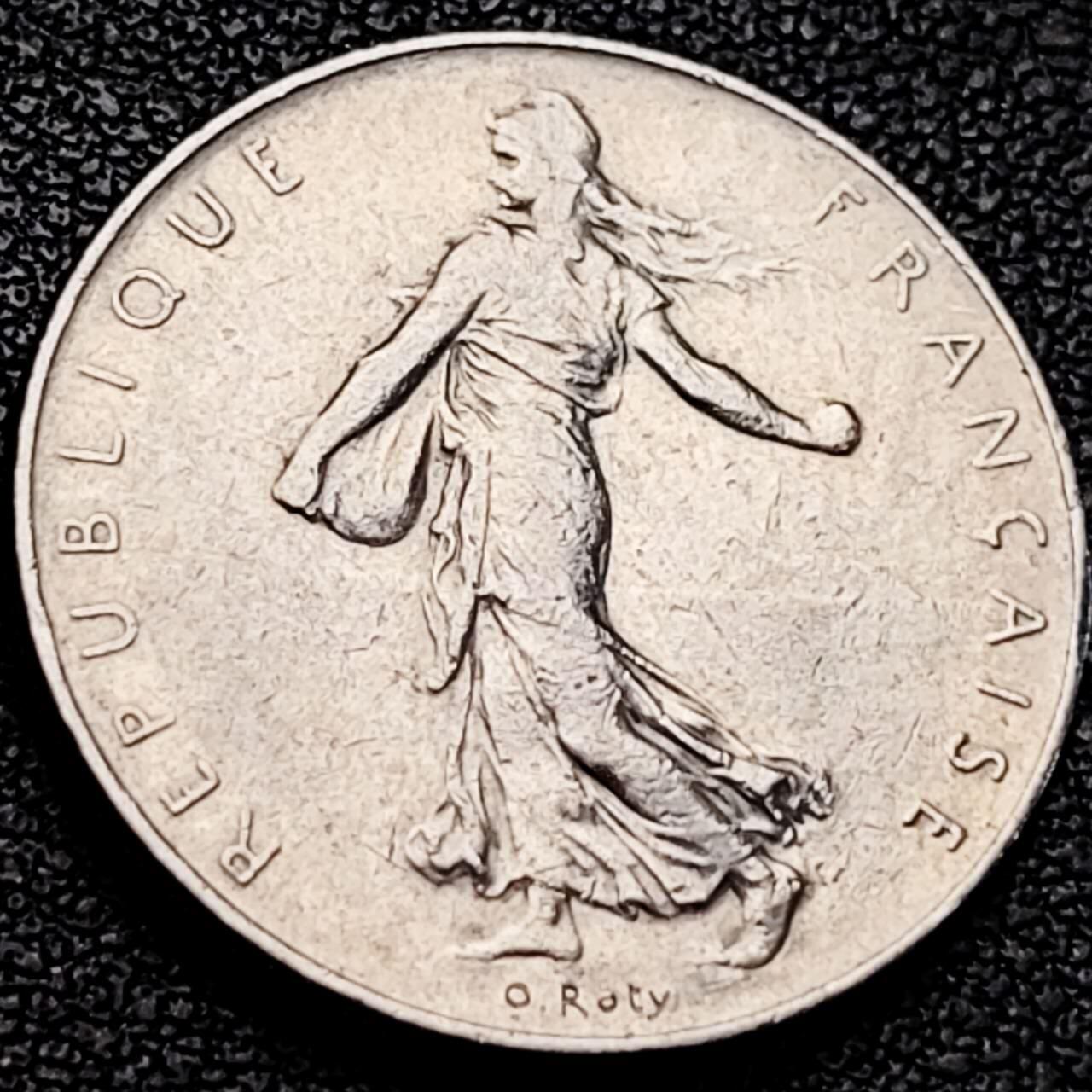 泉币菌-第205场-拍品多 请提前出价 。