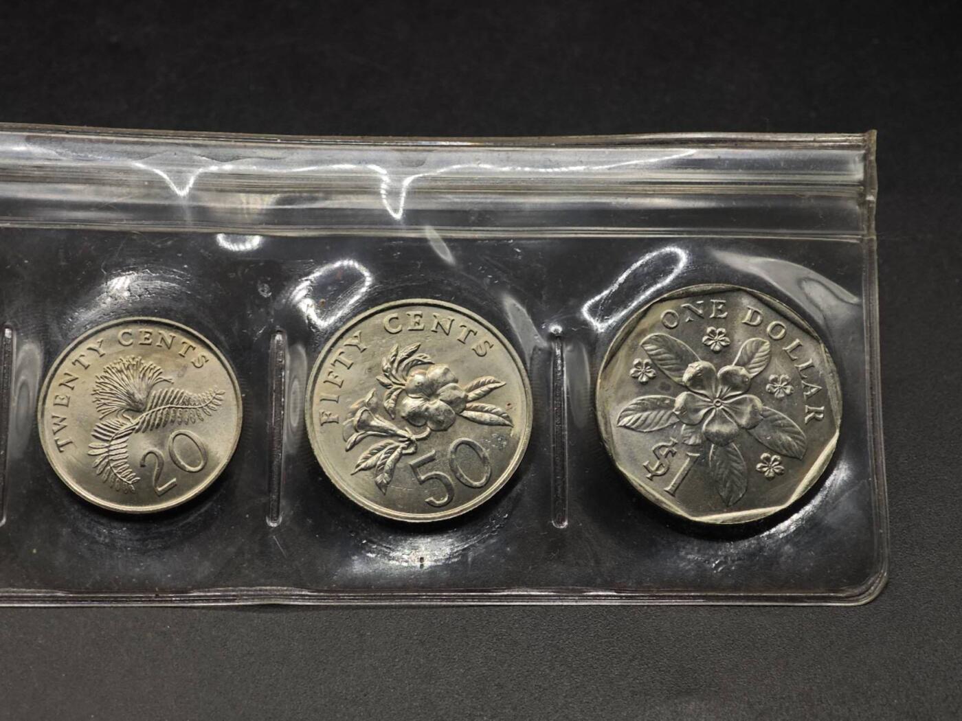 【淘币小摊】实时拍第八百七十九拍   银币套币场    每周一统一发货 新加坡1986年套币含镍版一元