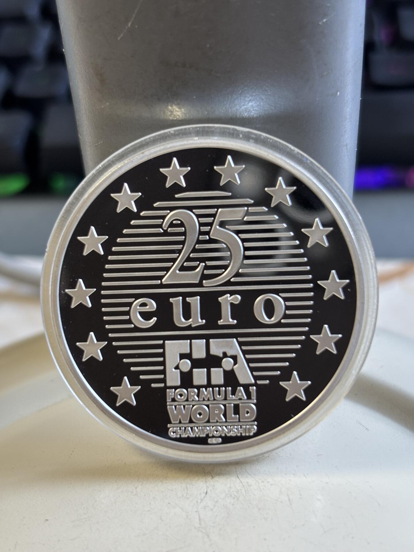 第193期拍卖 法国1997年赛车手雅克维伦纽夫25欧精制纪念银币，925银，33.8克