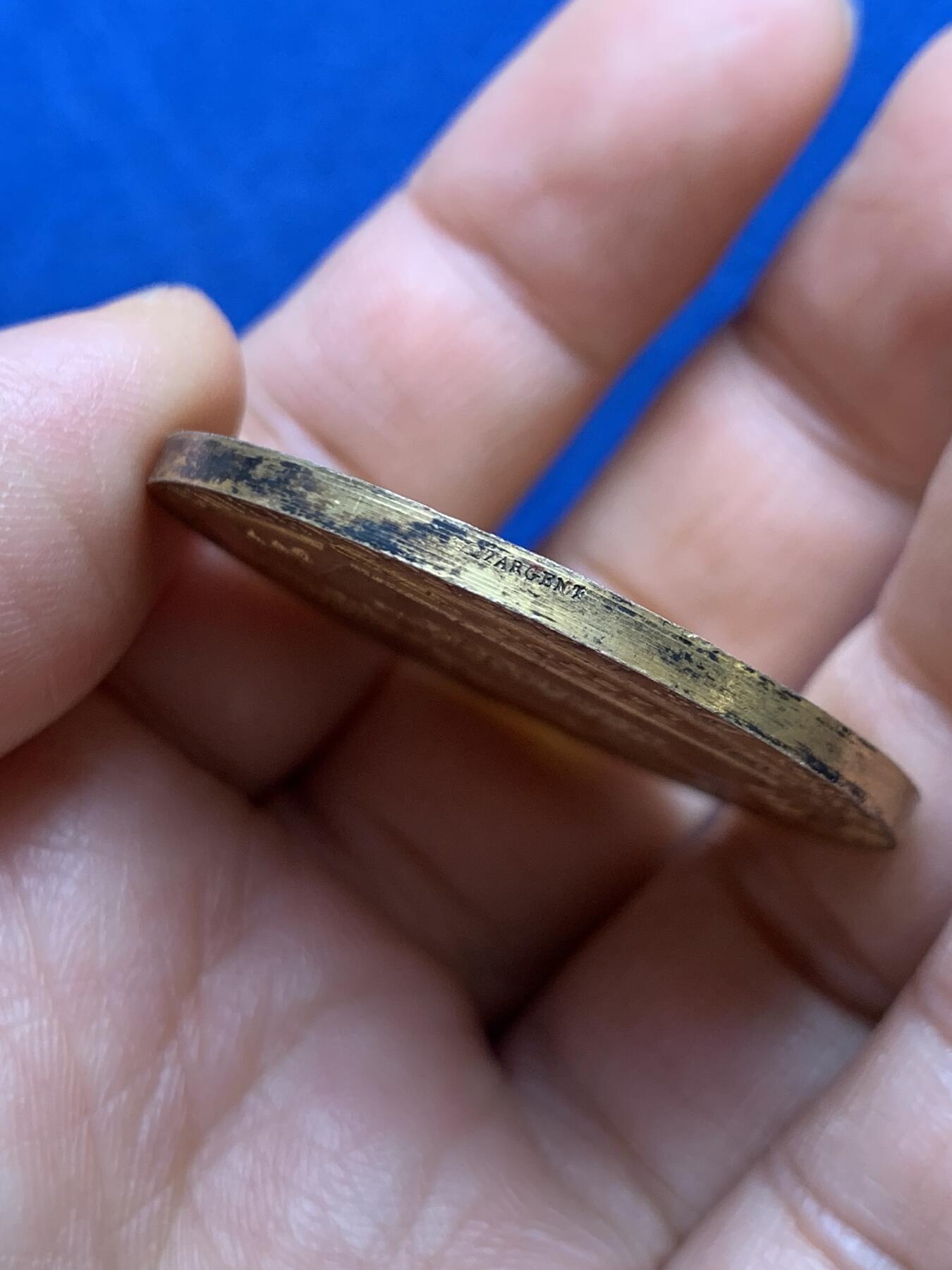 《竞宝斋》第468场 周日，周一 2场连拍 （全场包邮）欢迎送拍 法国播种者镀金银章 36.6克 40.6mm 丰饶角2银标