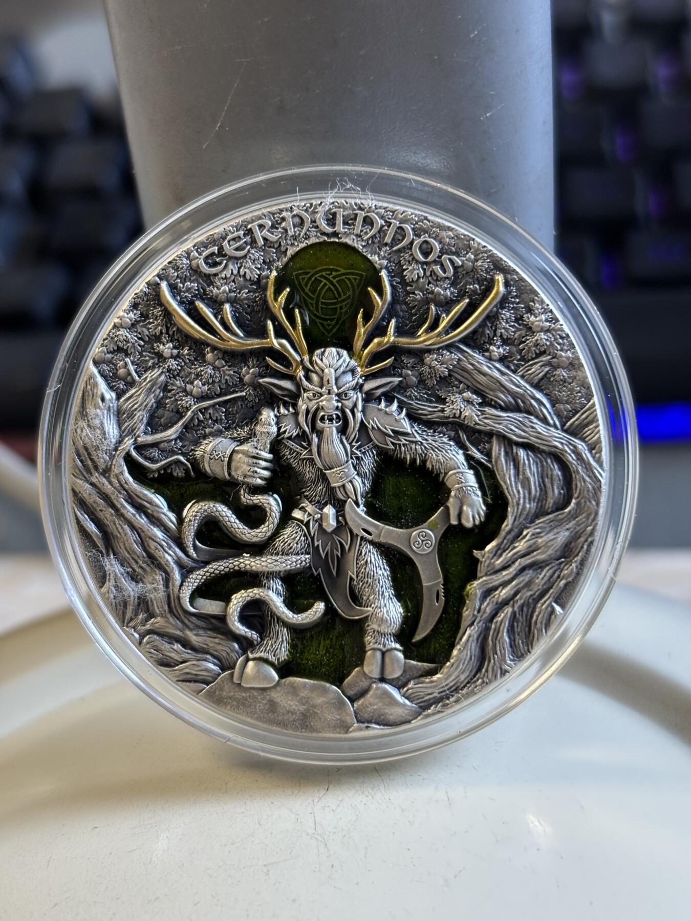 第193期拍卖 纽埃2022年古罗马凯尔特神话神2盎司仿古纪念银币，999银，发行500枚