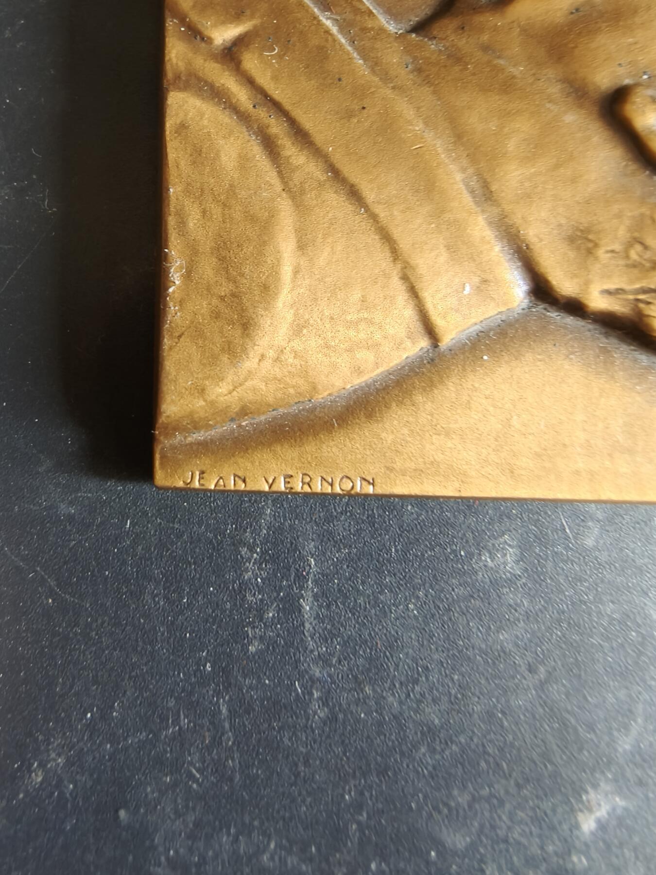 老王徽章第186期 法国口腔医学发展五十周年方形大铜章     大师维农作品     尺寸72×53mm     重量163.9g