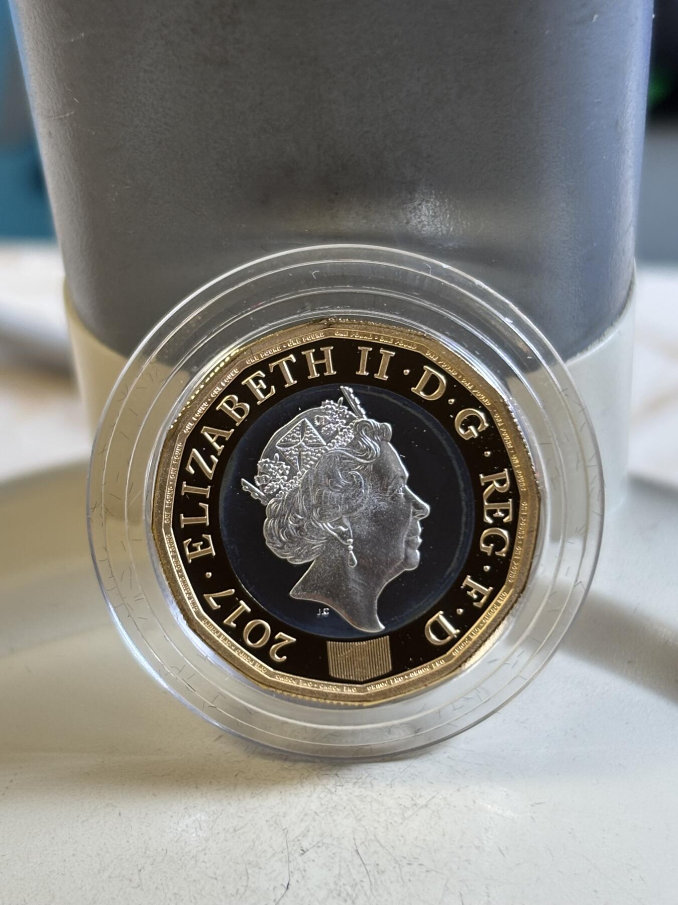 第193期拍卖 英国2017年1英镑双色纪念银币，925银，10.47克，发行量25000枚