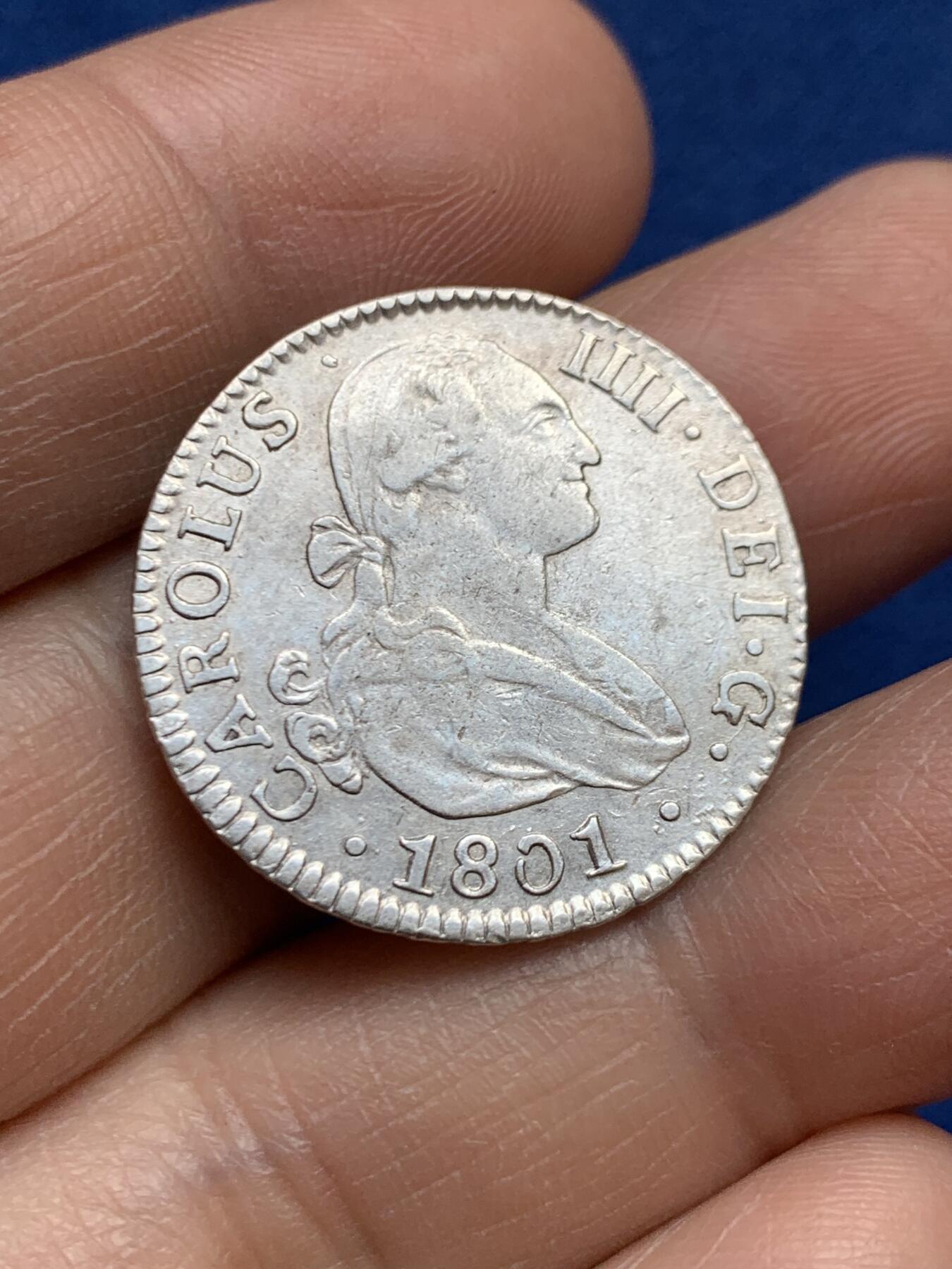 《竞宝斋》第468场 周日，周一 2场连拍 （全场包邮）欢迎送拍 西班牙本洋 1801年 卡洛斯四世 2R 银币 ，稀少西班牙本土银币，塞维利亚厂！双面打制深峻 人像王冠盾徽细节到位