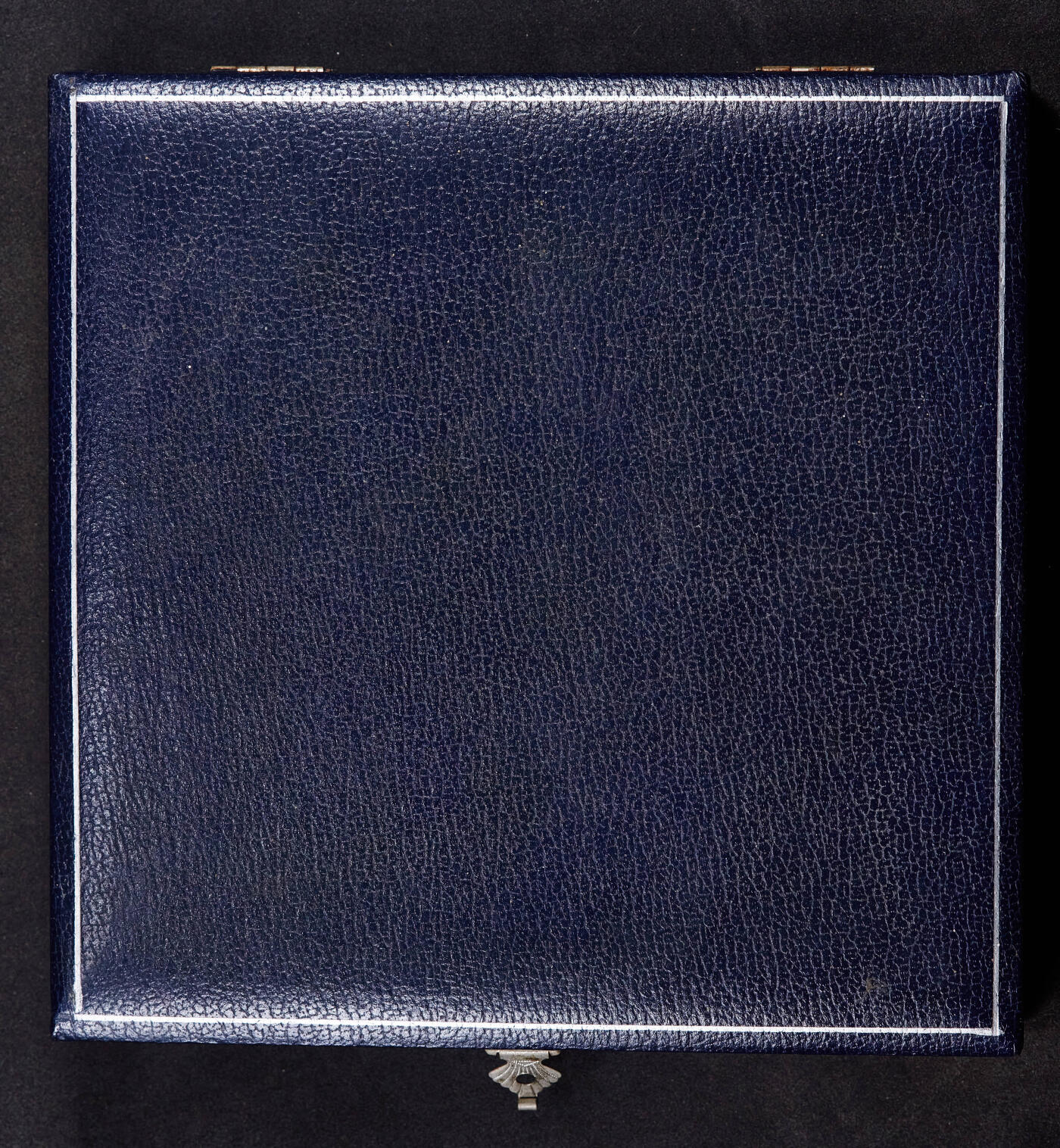 【俄甄集藏】2026年(049)03-18星期三 晚 19:30 全场包邮 英国伦敦1970年Mappin & Webb（马平&韦伯）顶级珠宝制造商（劳力士手表特许经销商）出品，银质古董汤勺6支一套，原盒，单体长：125mm，宽：28mm，重量：143克