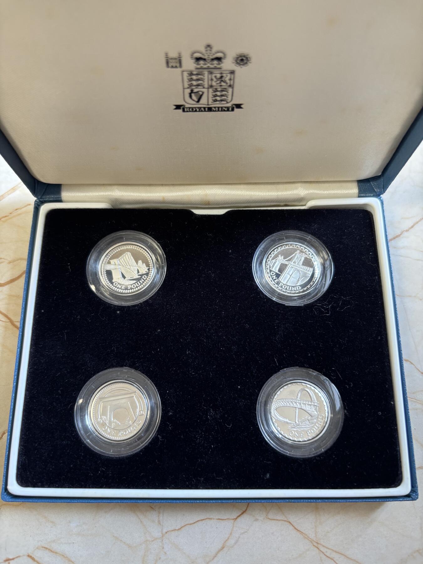 第193期拍卖 英国2004-2007年桥1镑加厚精制纪念银币4枚套装，19克*4，925银