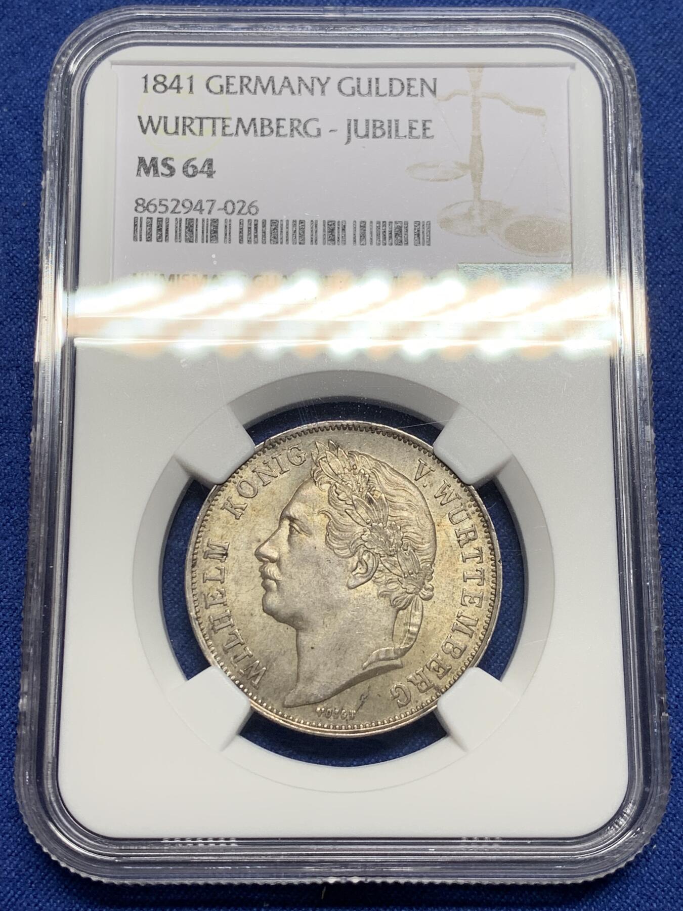 《竞宝斋》第469场 周日，周一 2场连拍 （全场包邮）欢迎送拍 NGC MS64 1841德国符腾堡 威廉一世加冕25周年纪念古尔登（1盾）银币 原味均匀醇厚的锦盒包浆，压不住的光度