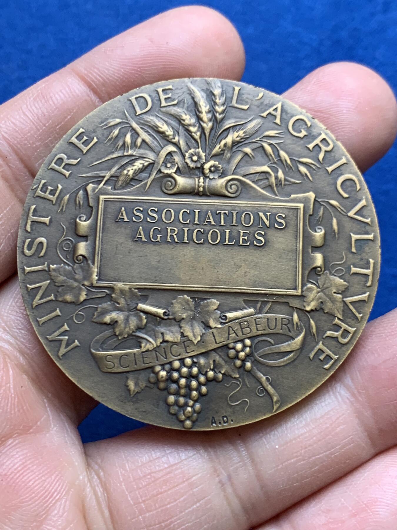 《竞宝斋》第469场 周日，周一 2场连拍 （全场包邮）欢迎送拍 法国农业女神铜章 61.5克 49.7mm 丰饶角铜标 带盒