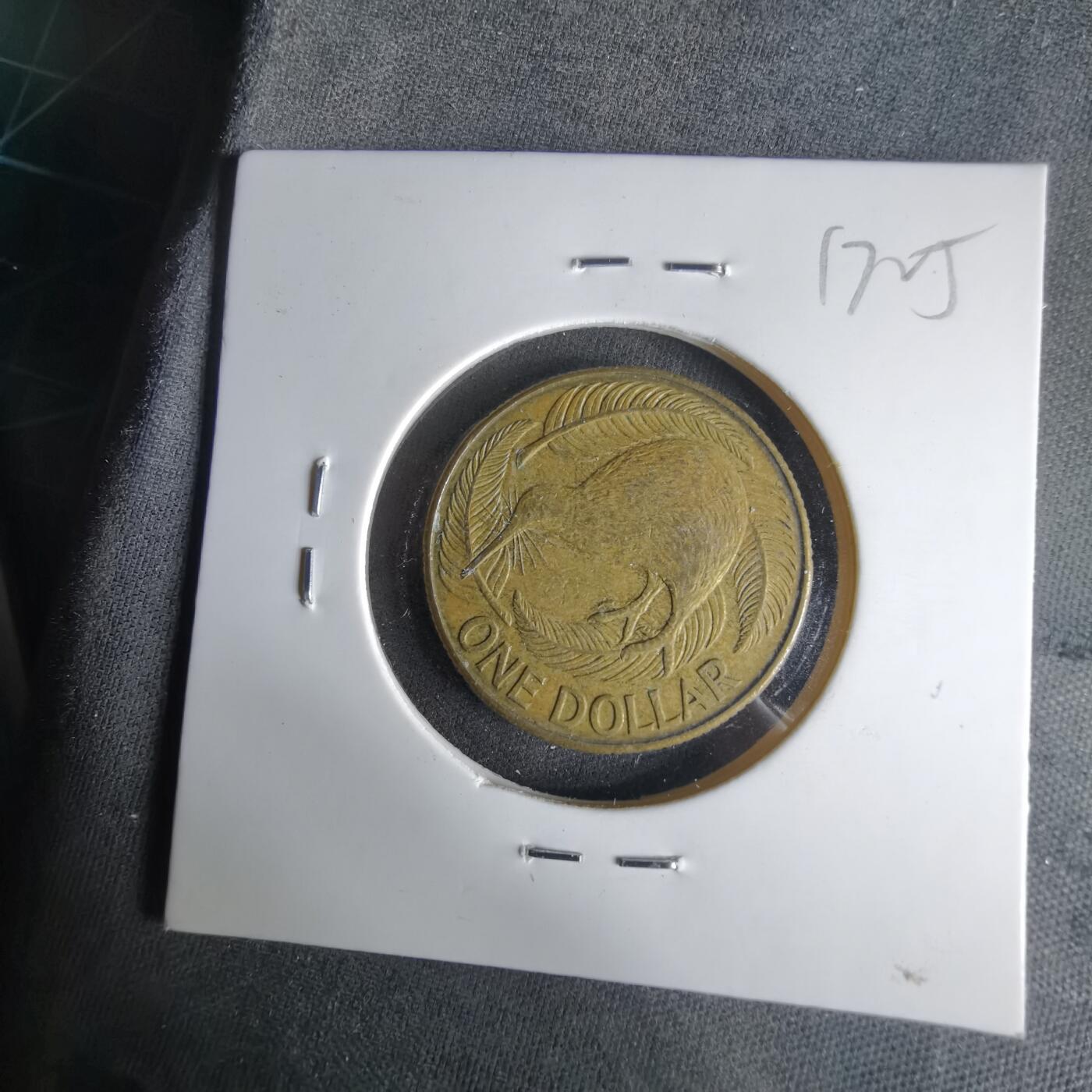 沼泽如烟--第1017场 新西兰1990年一元